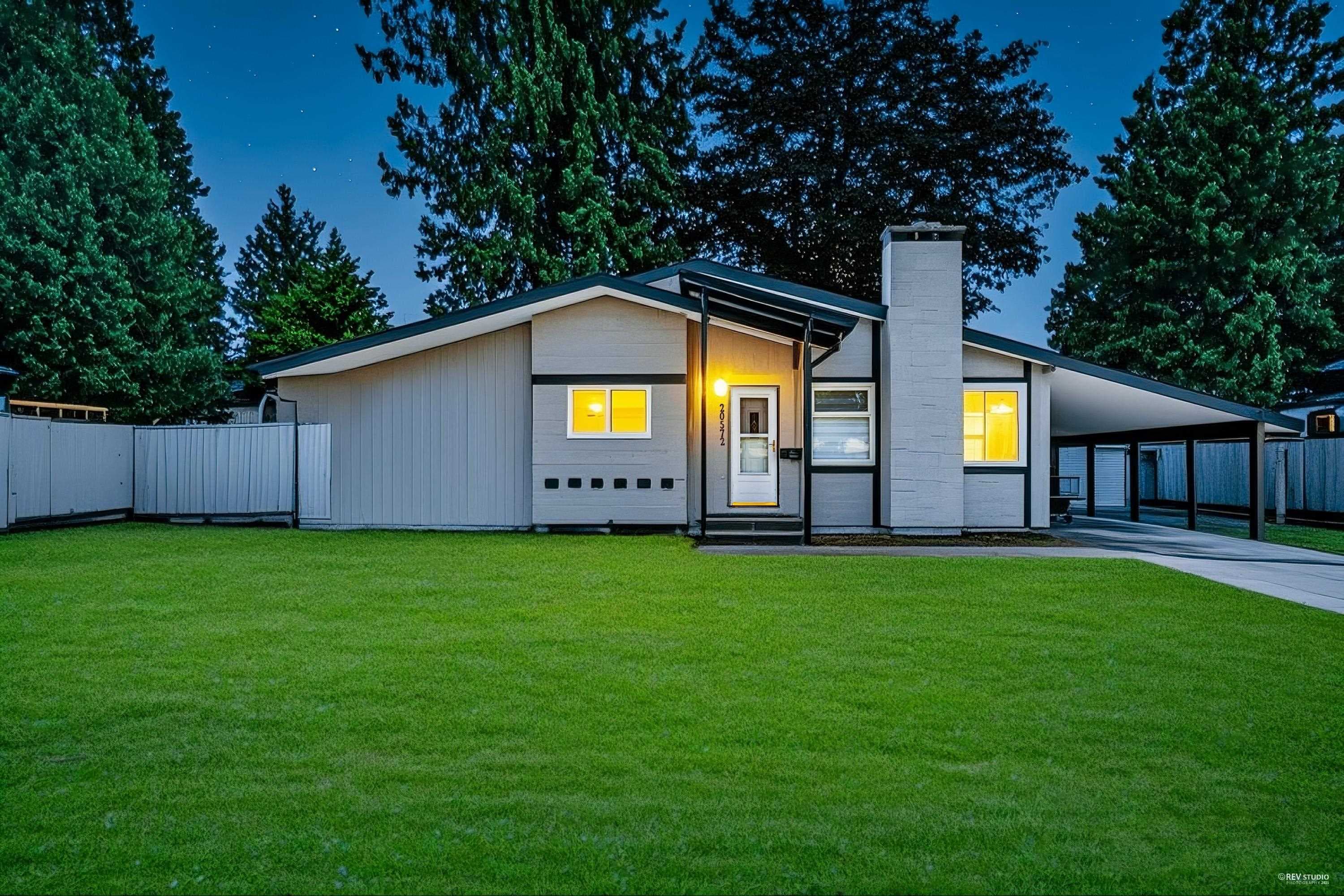 20572 43 Avenue, Langley