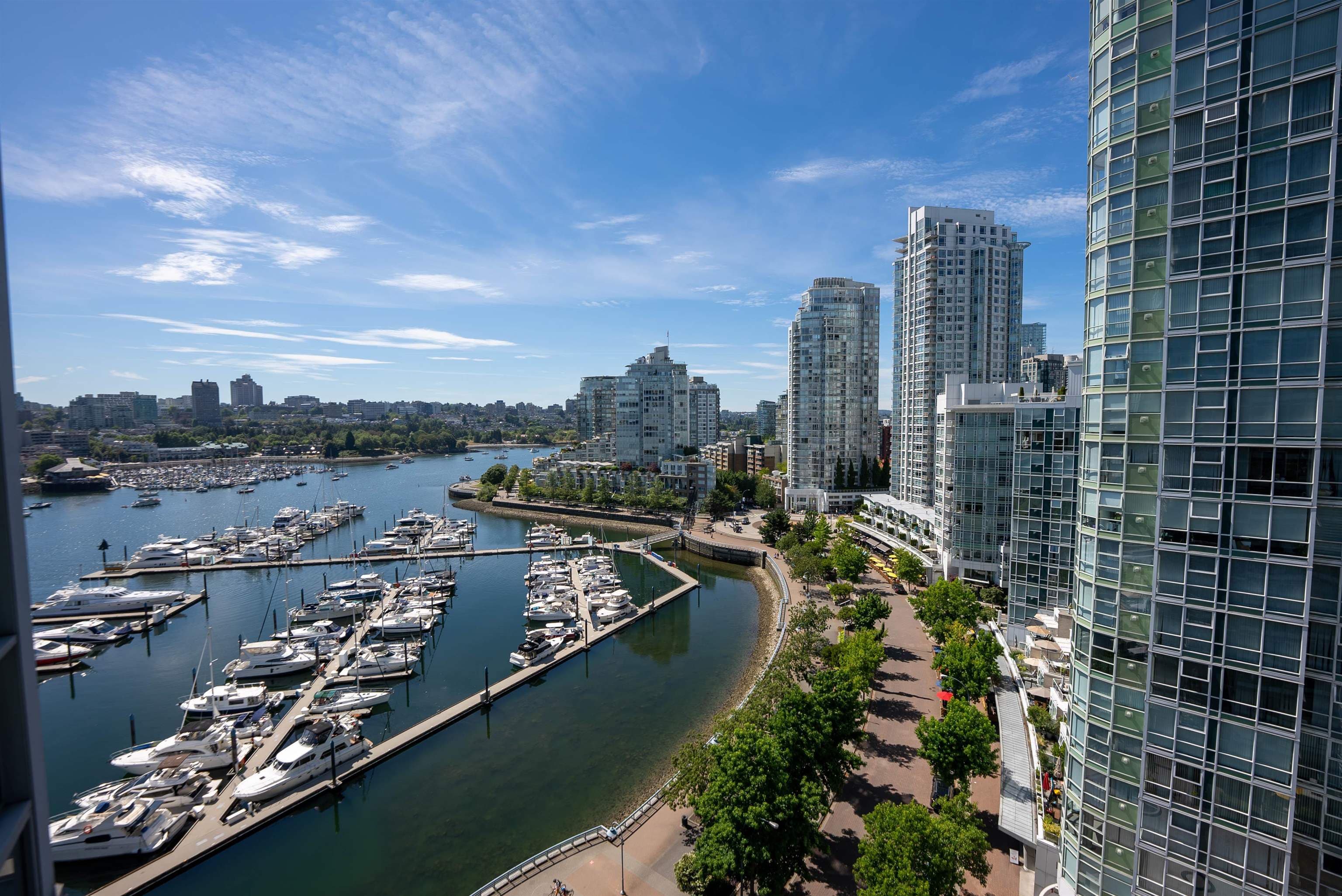 1703 - 1067 Marinaside Crescent, Vancouver, V6Z 3A4 — photo 1