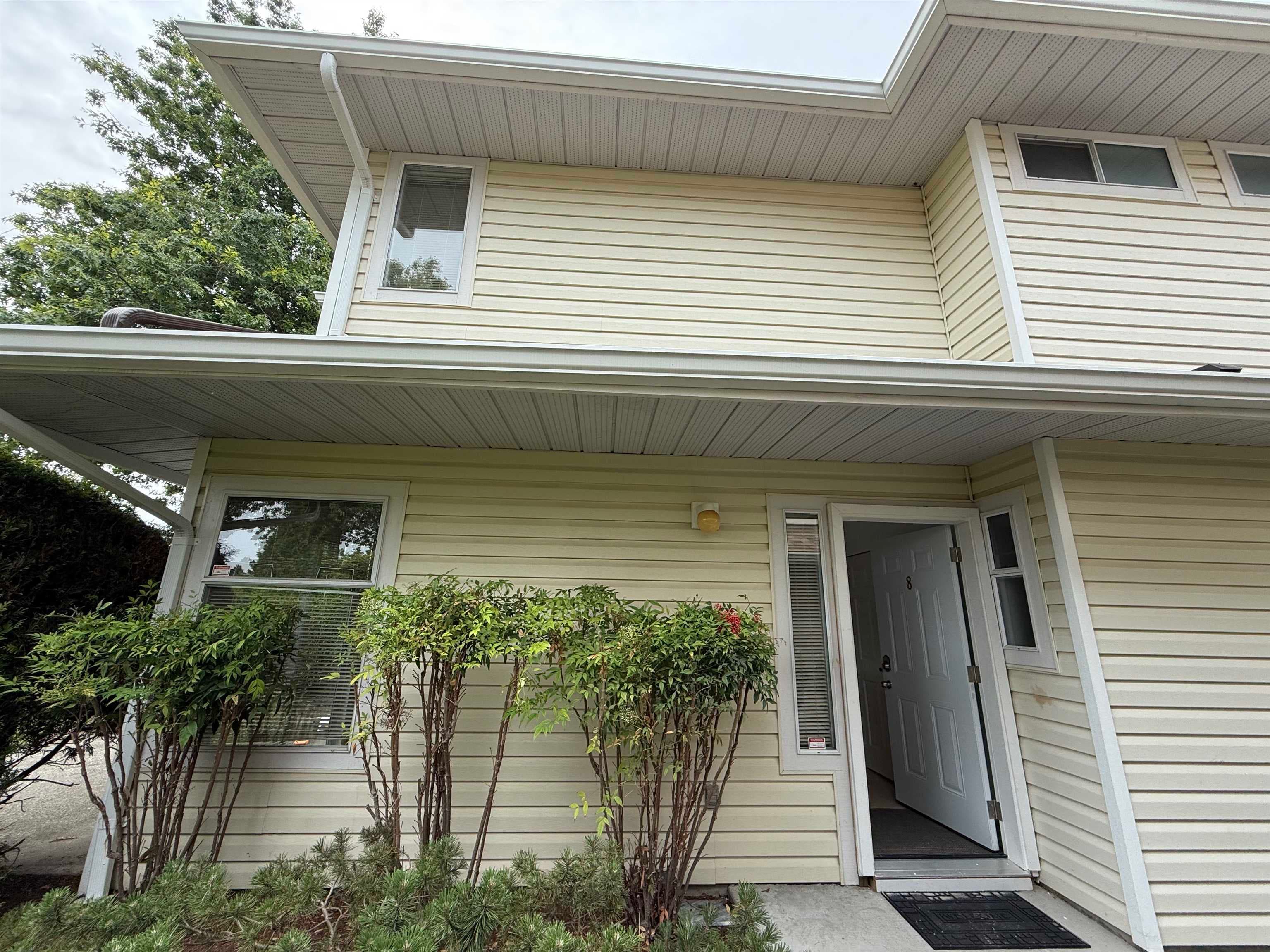 8 - 10038 155 Street, Surrey, V3R 0S2 — photo 2