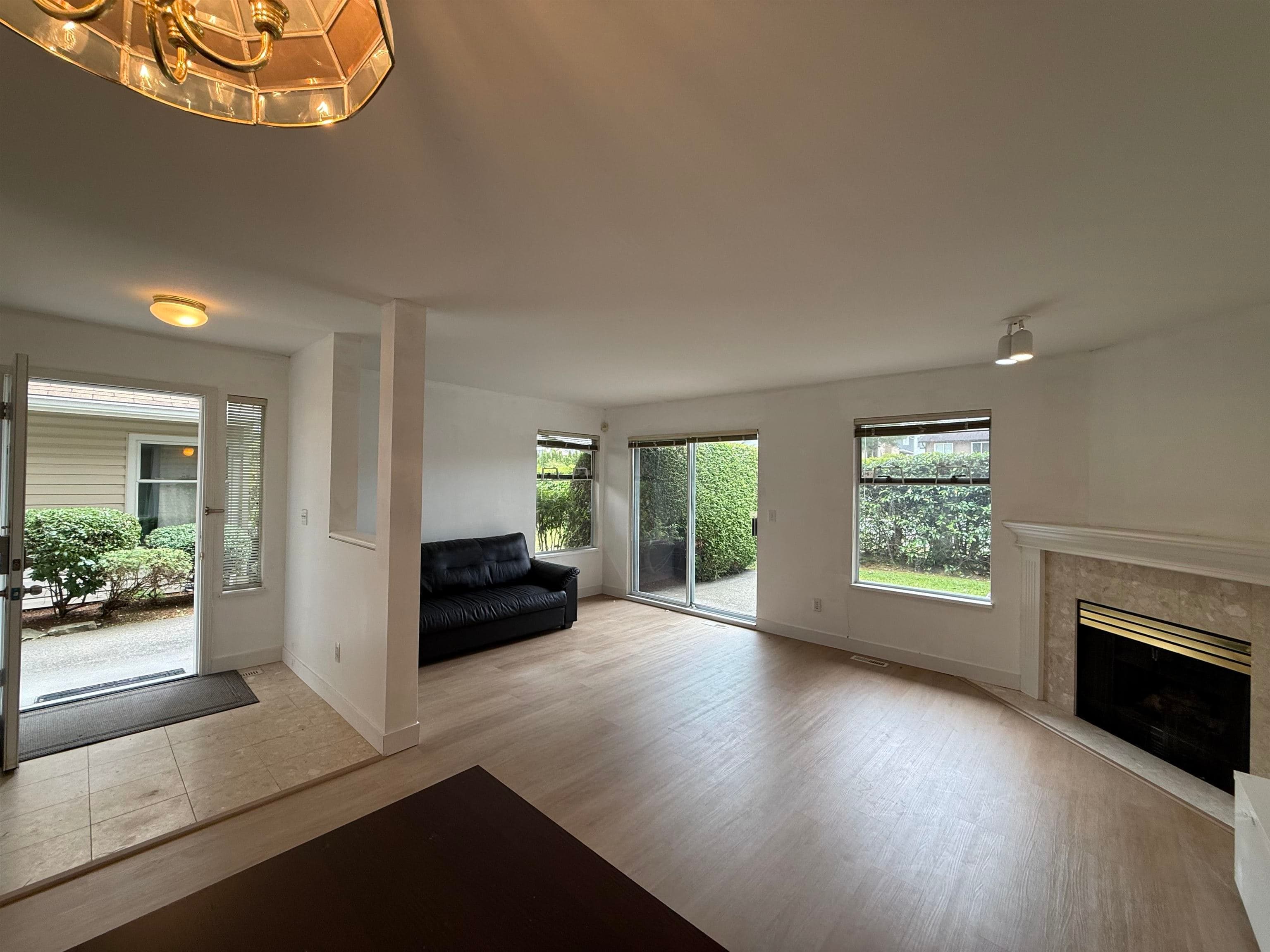 8 - 10038 155 Street, Surrey, V3R 0S2 — photo 3