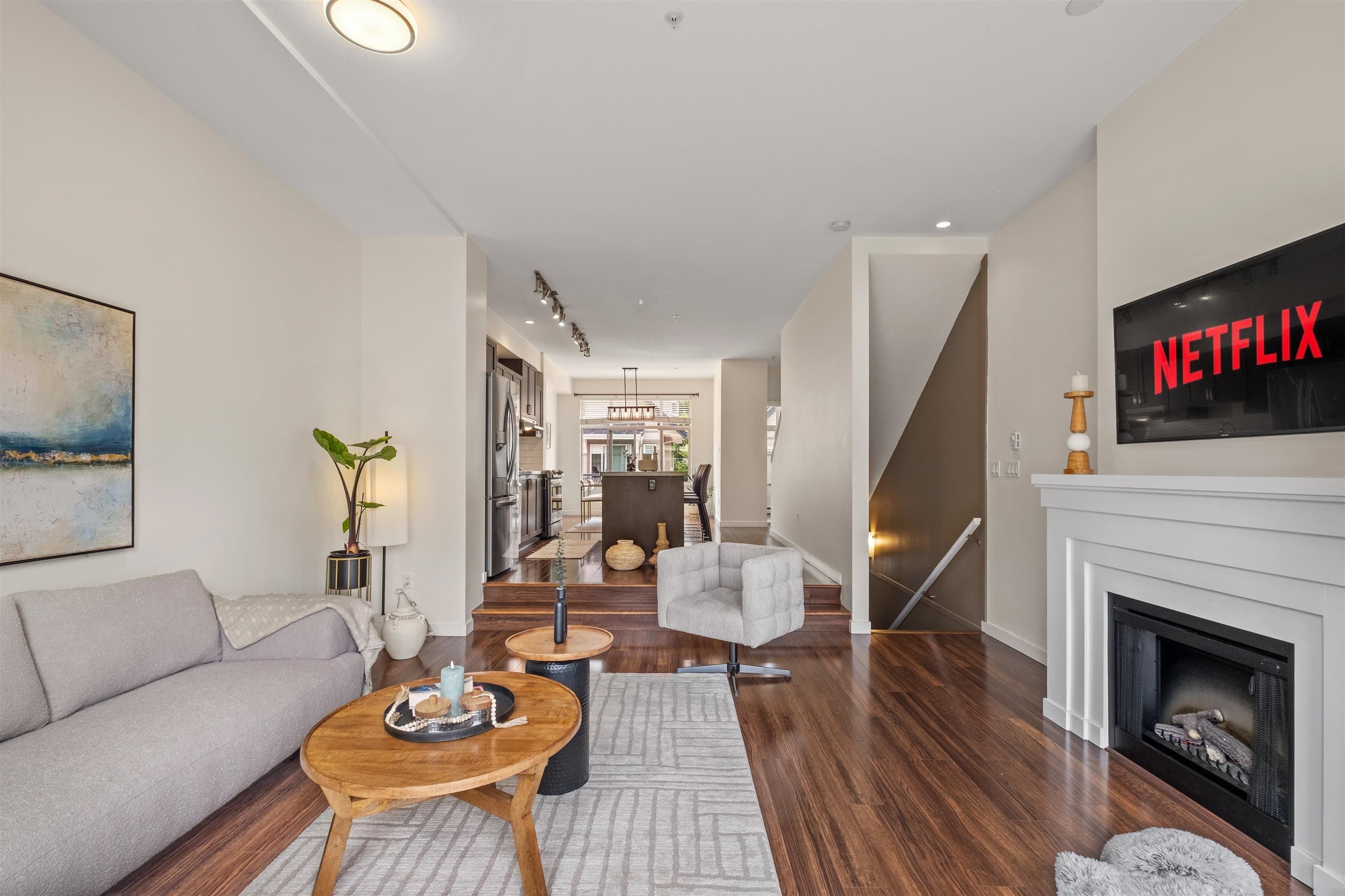 713 Premier Street, North Vancouver, V7J 0A5 — photo 4