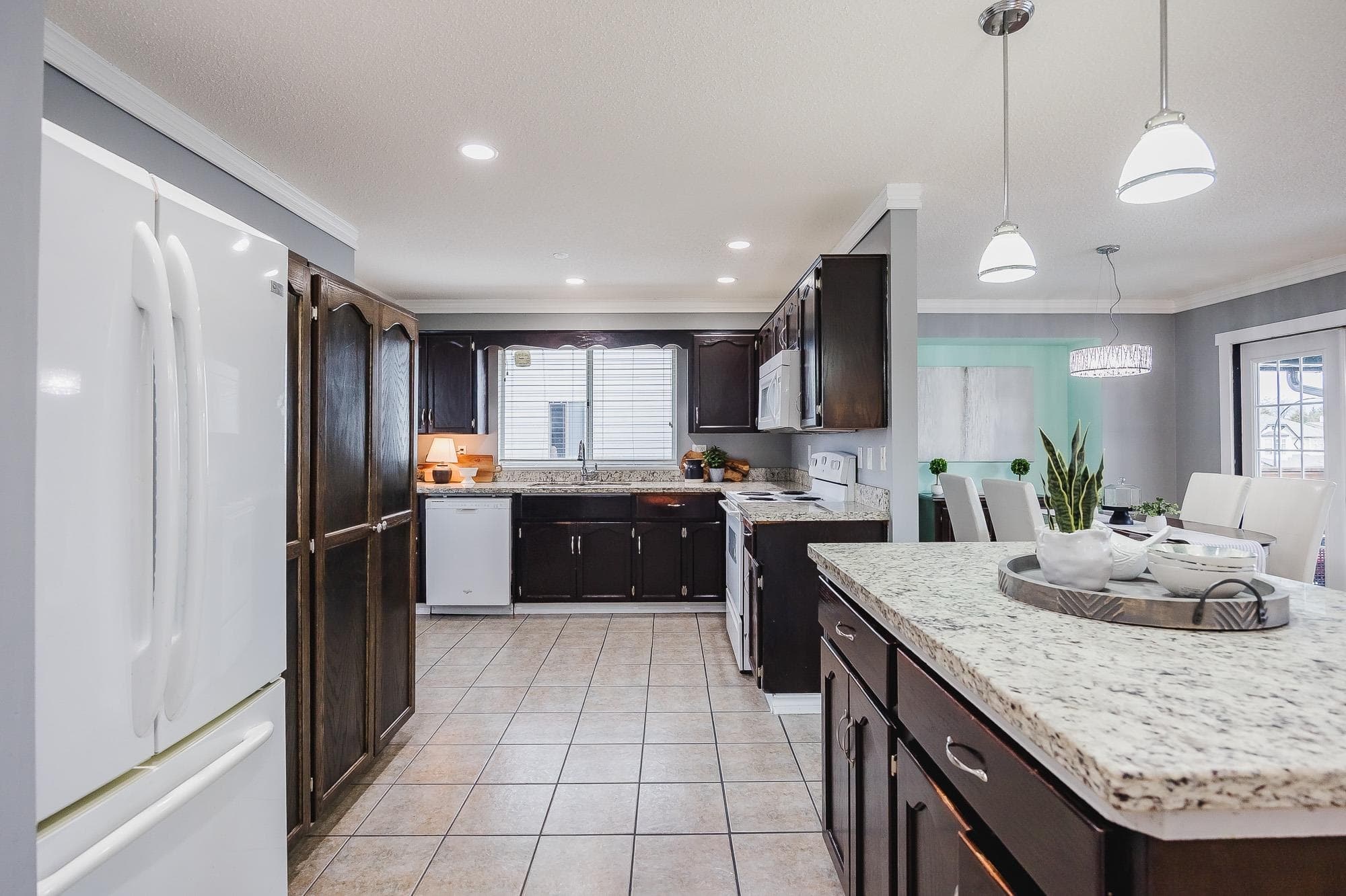 20492 Thorne Avenue, Maple Ridge, V2X 8T8 — photo 4