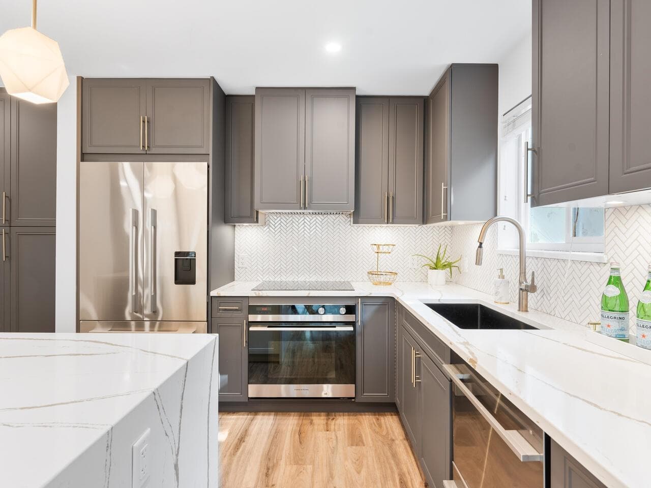 6 - 848 W 16th Street, North Vancouver, V7P 1R3 — photo 2