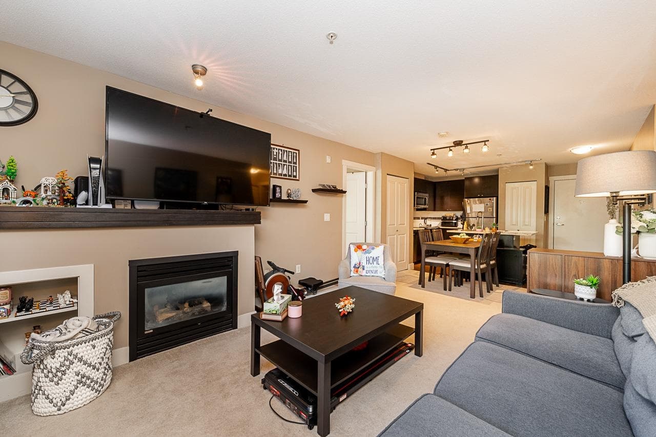 201 - 6500 194 Street, Surrey, V4N 5X4 — photo 1
