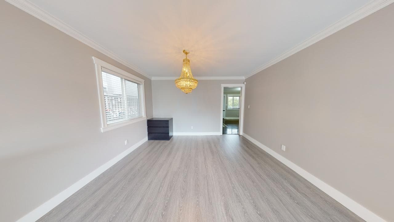 7563 Cariboo Road, Burnaby, V3N 4X2 — photo 5
