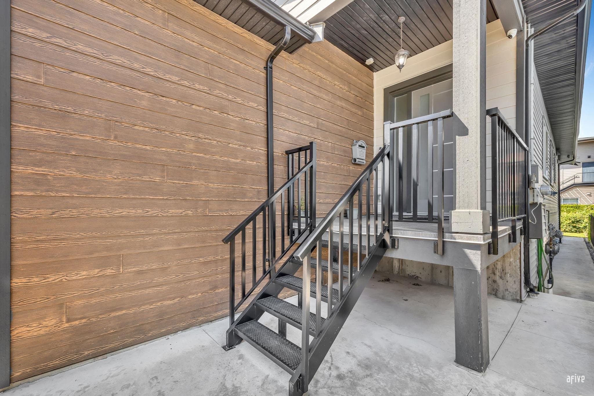 B - 45801 Reece Avenue, Chilliwack, V2P 2Z4 — photo 3