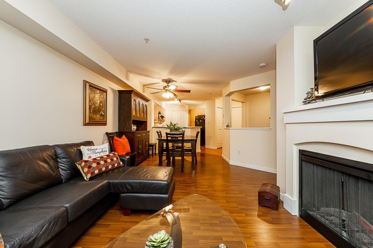 206 - 2958 Silver Springs Boulevard, Coquitlam, V3E 3R9 — photo 4