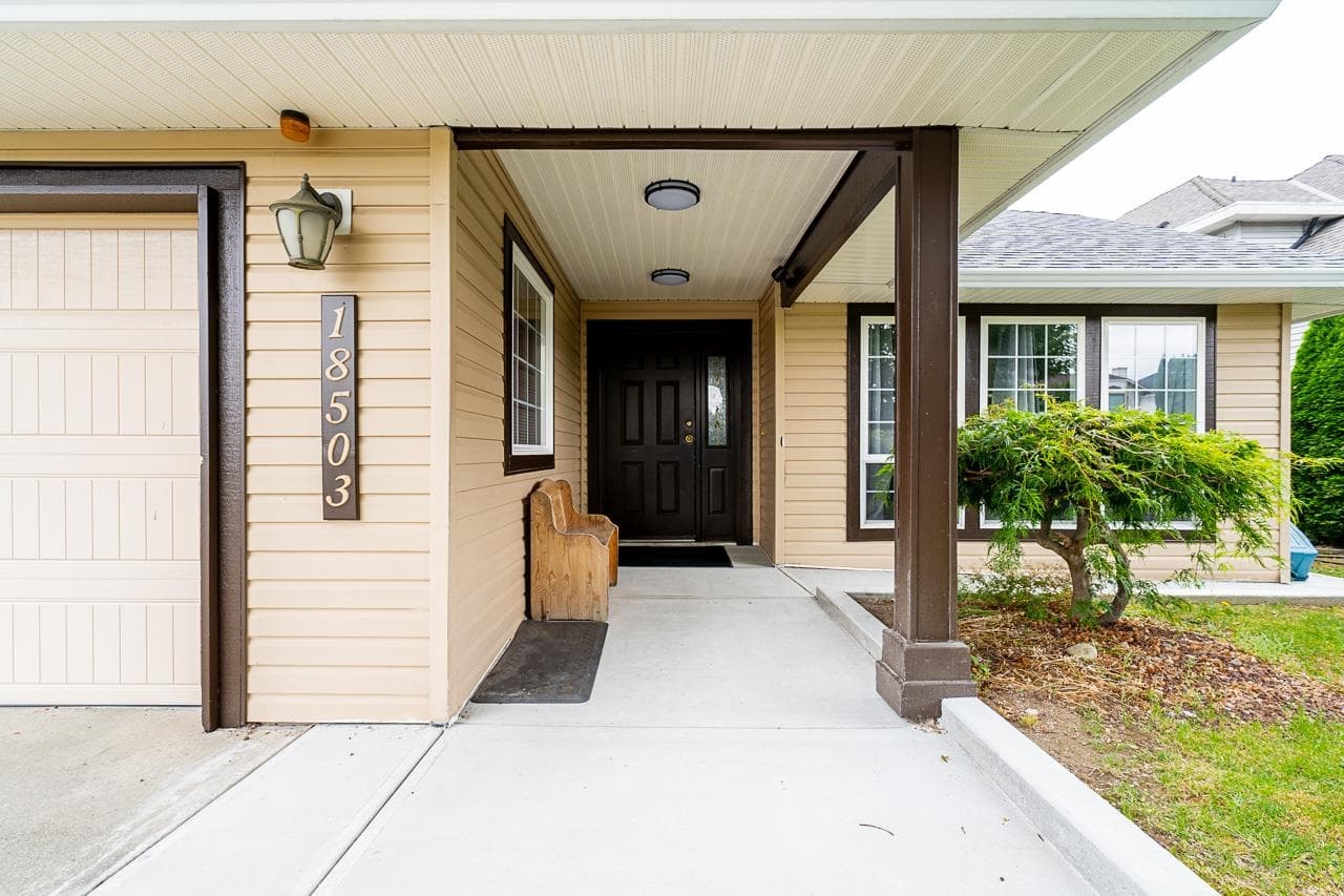 18503 60 Avenue, Surrey, V3S 8T6 — photo 5