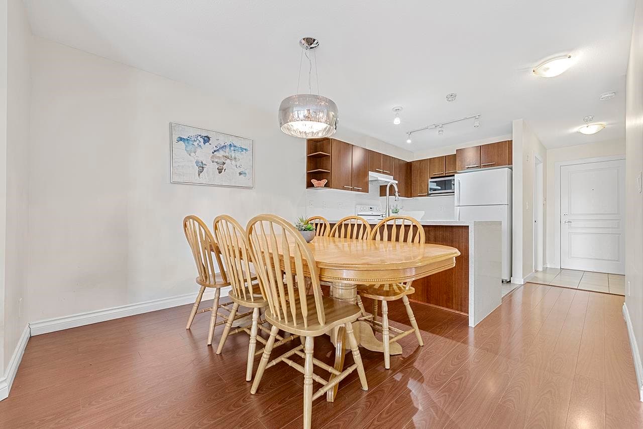 108 - 4833 Brentwood Drive, Burnaby, V5C 0C3 — photo 2