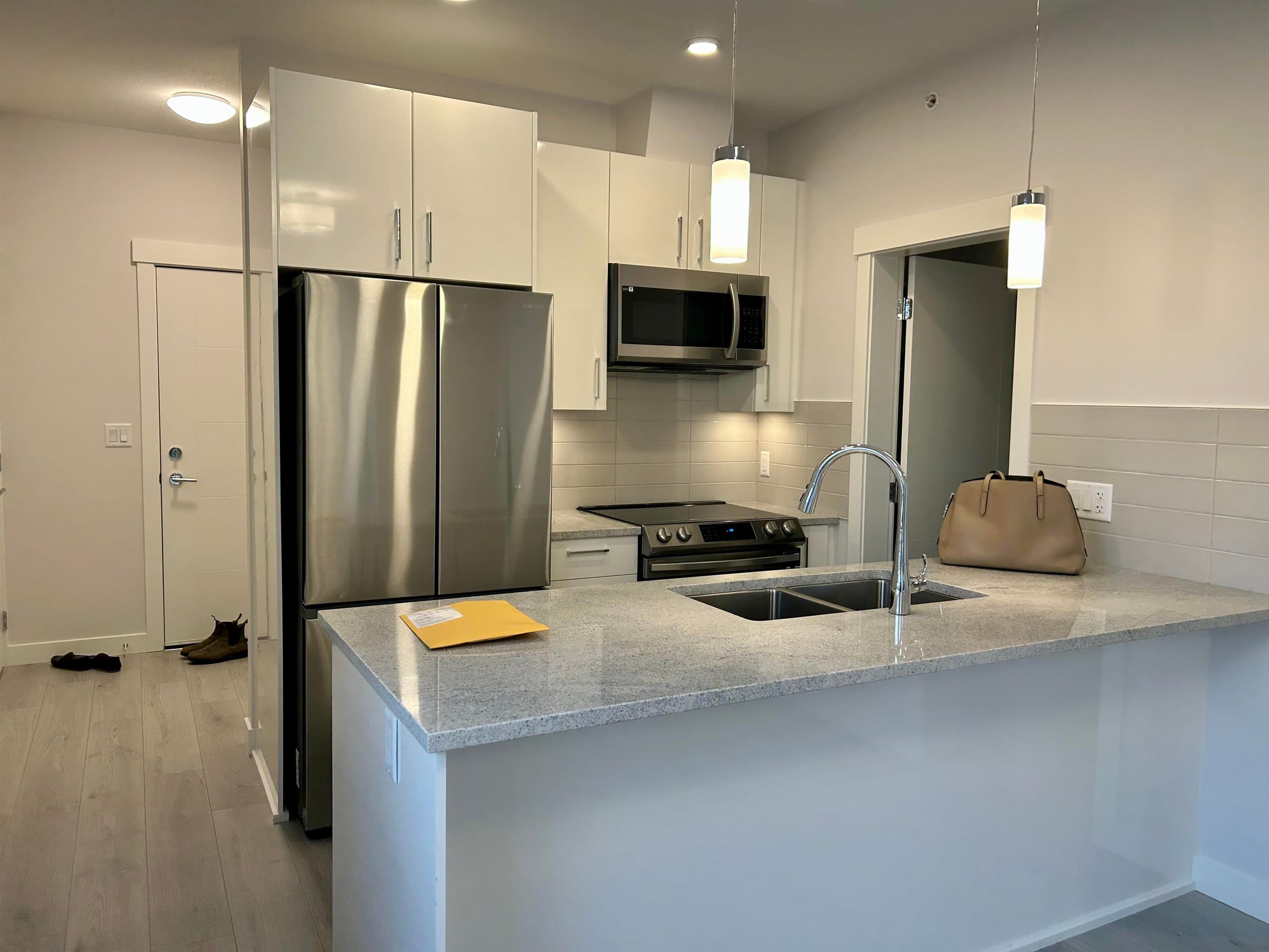 406 - 32690 14th Avenue, Mission, V2V 0K5 — photo 4
