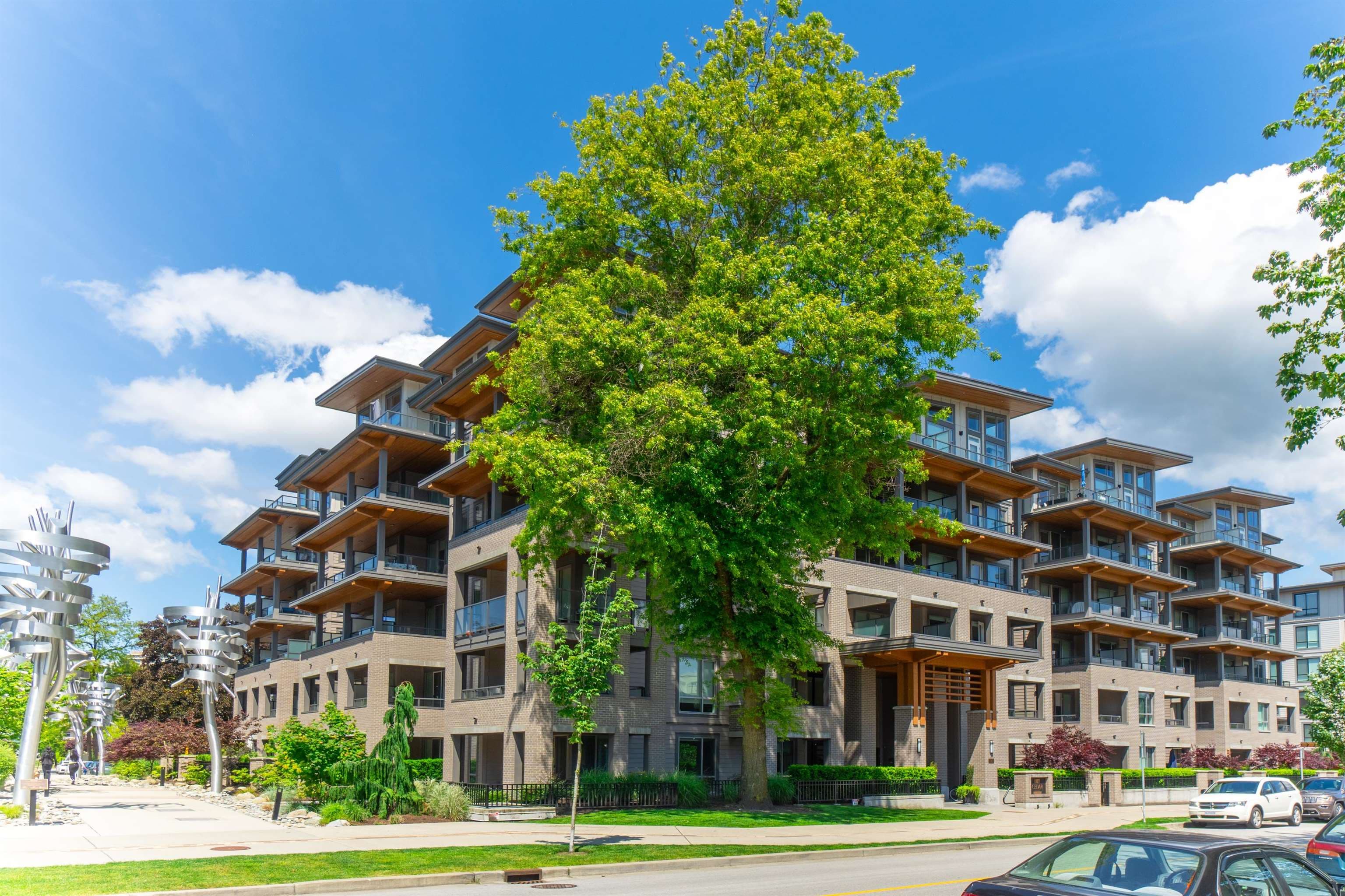 405 - 7169 14th Avenue, Burnaby, V3N 0H6 — photo 2