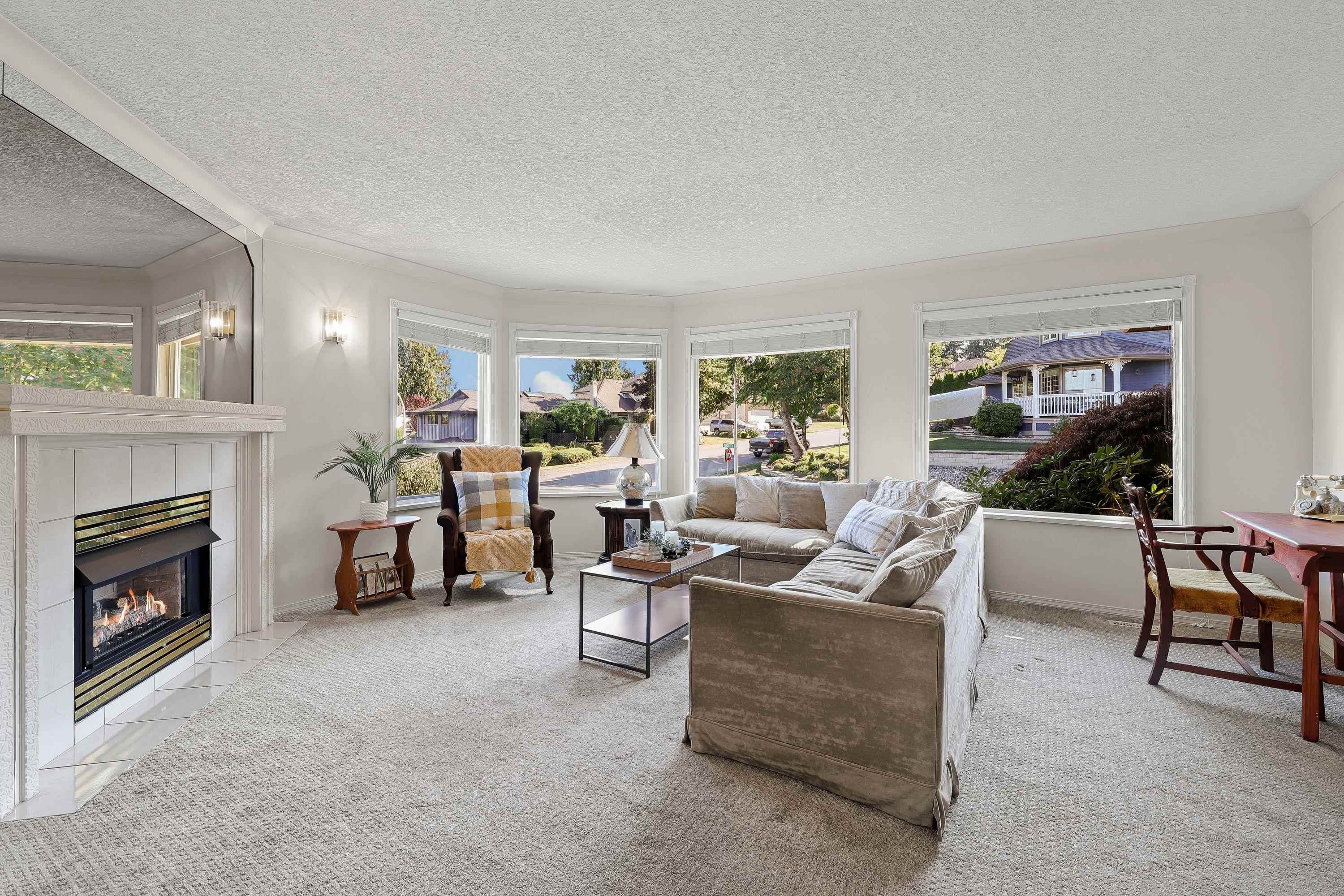 5826 190 Street, Surrey, V3S 7R8 — photo 3