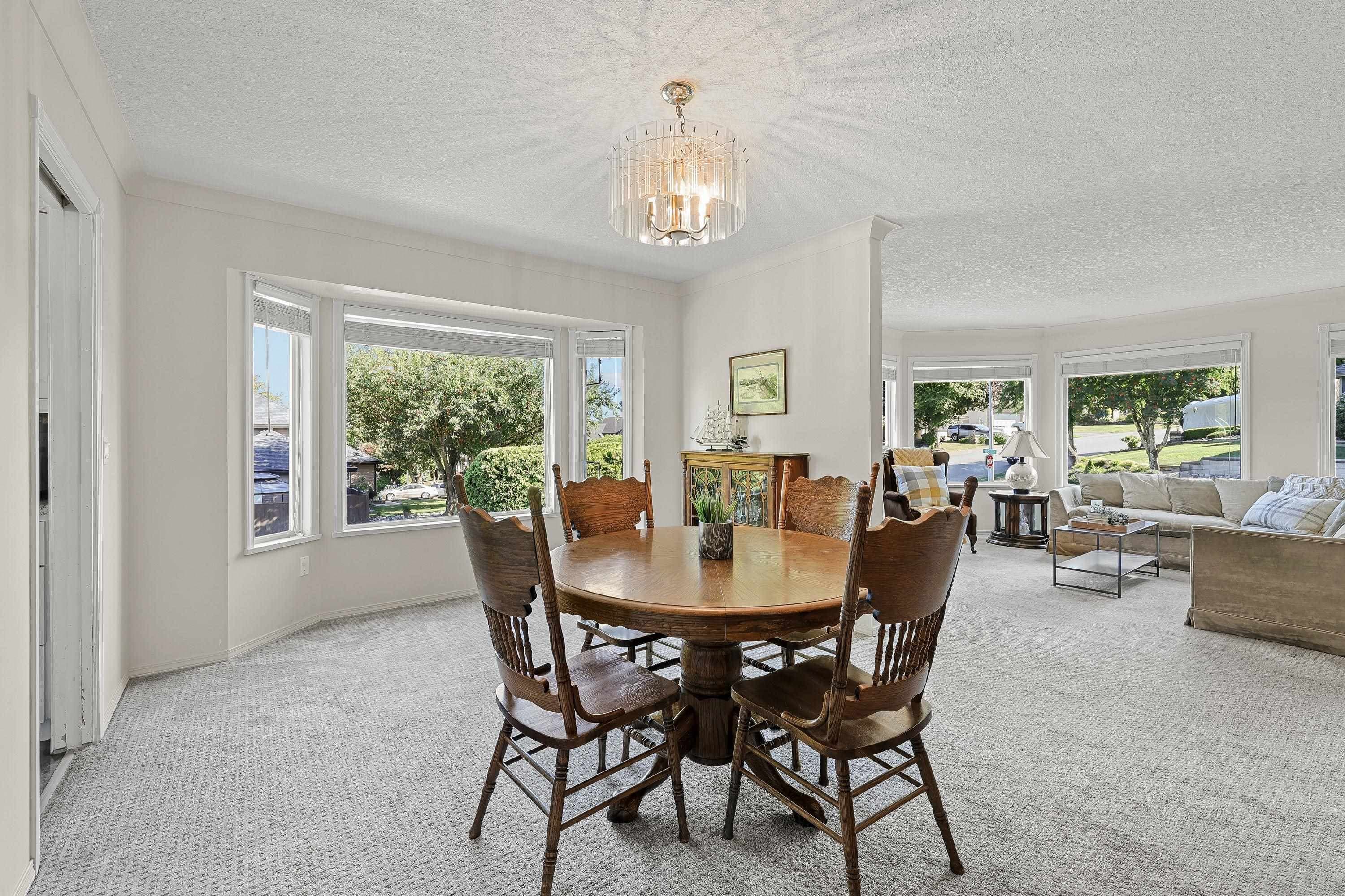 5826 190 Street, Surrey, V3S 7R8 — photo 4