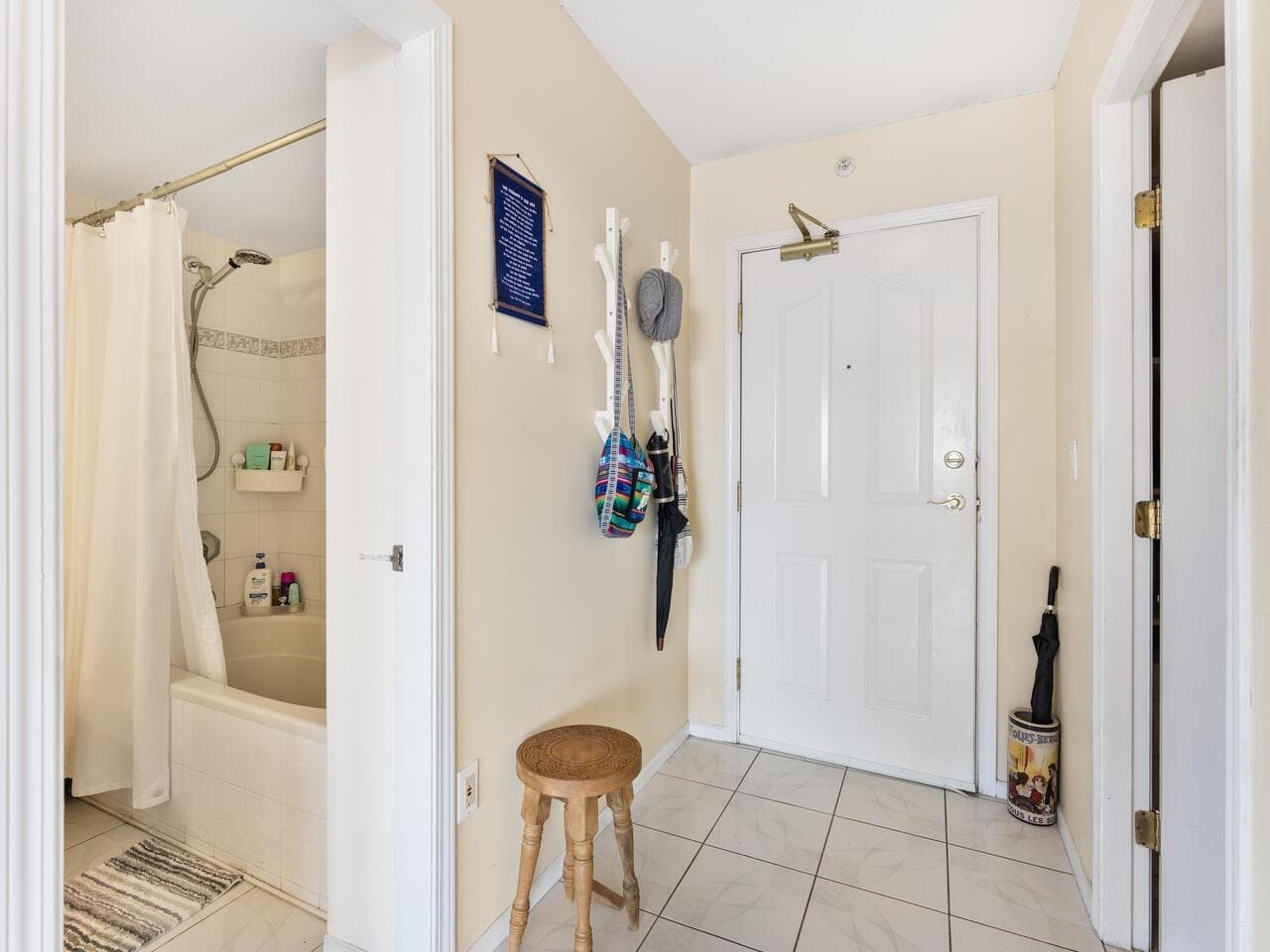 2103 - 719 Princess Street, New Westminster, V3M 6T9 — photo 2