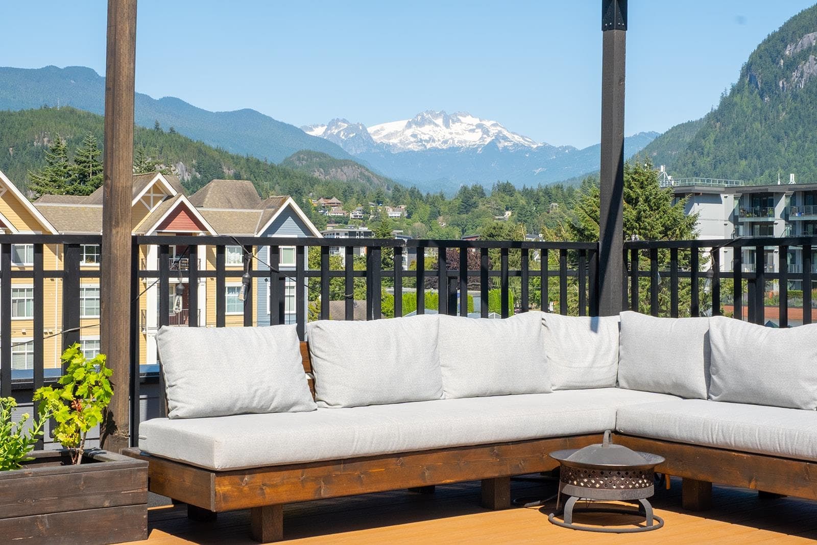 213 - 37842 Third Avenue, Squamish, V8B 1B9 — photo 3