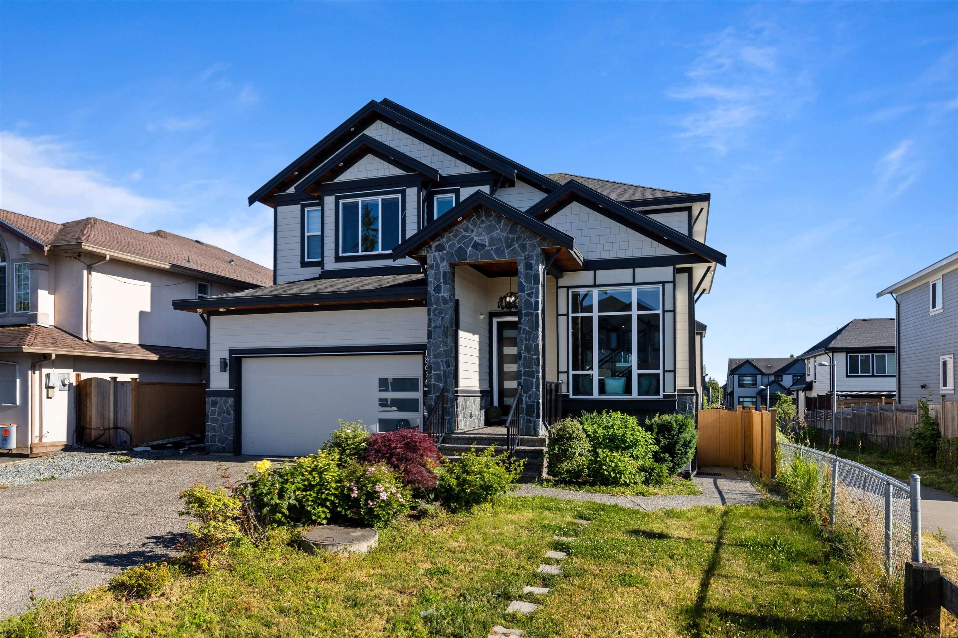 18616 56b Avenue, Surrey, V3S 8J3 — photo 3
