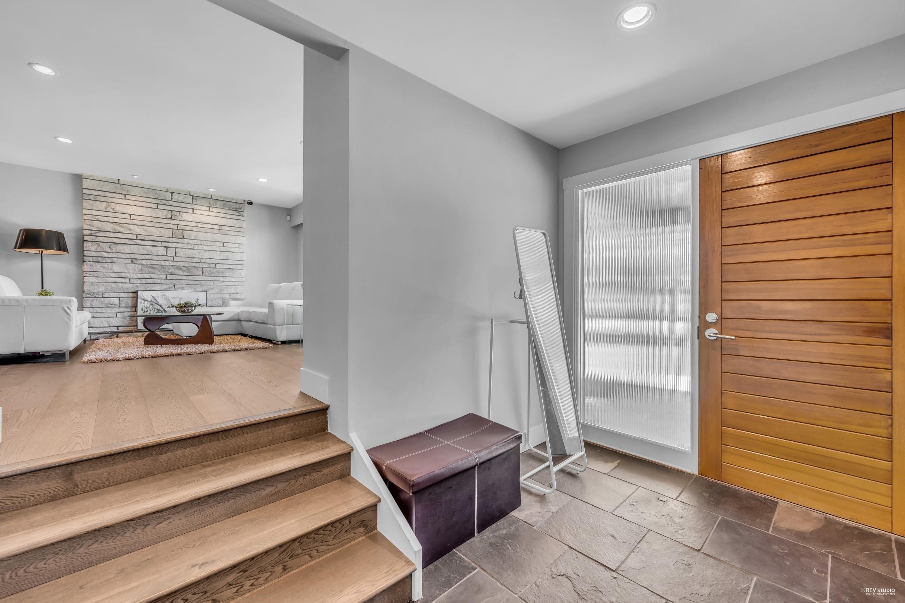 7651 Frobisher Drive, Richmond, V7C 4P8 — photo 2