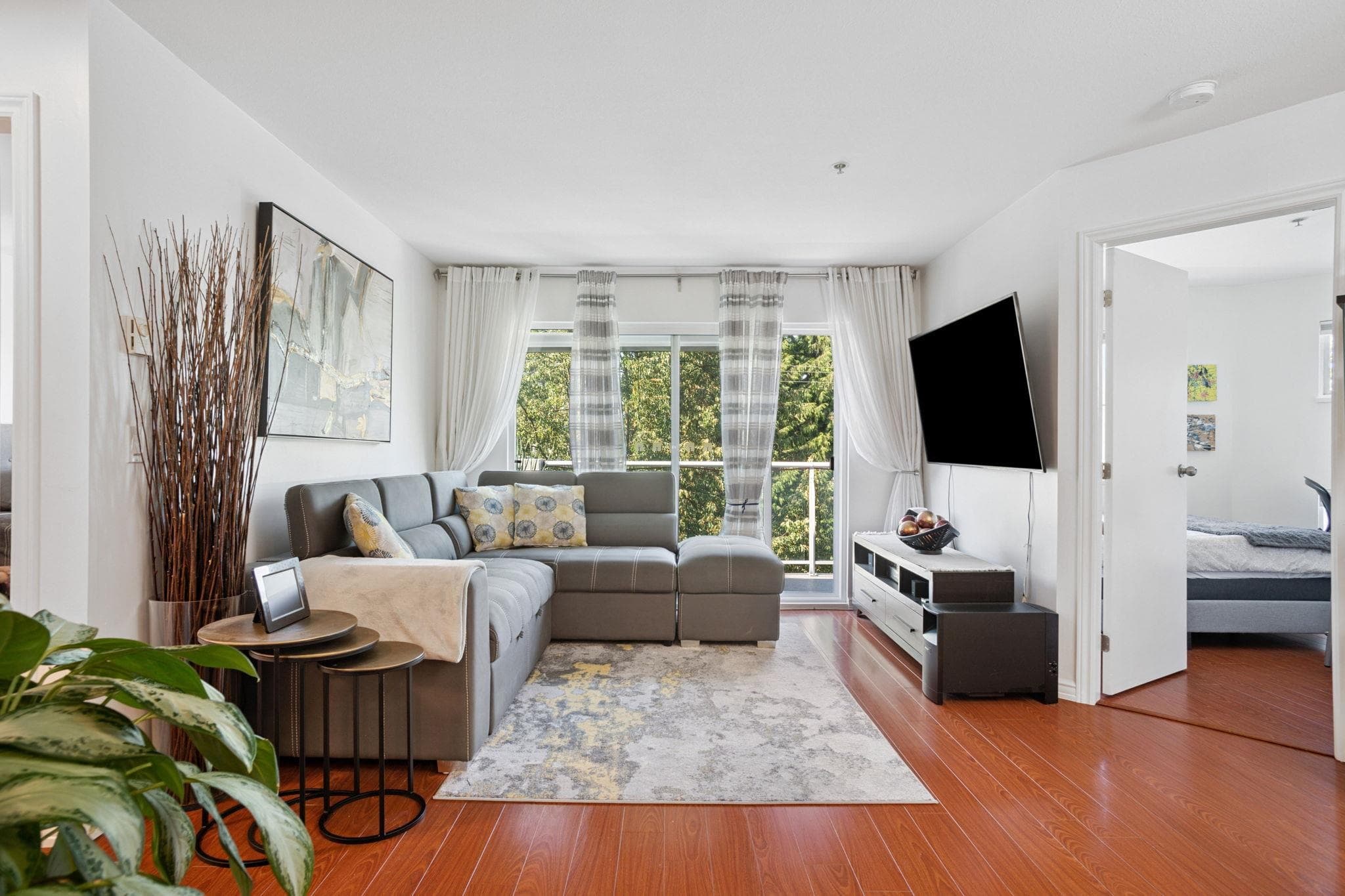 402 - 2983 Cambridge Street, Port Coquitlam, V3B 7N7 — photo 2