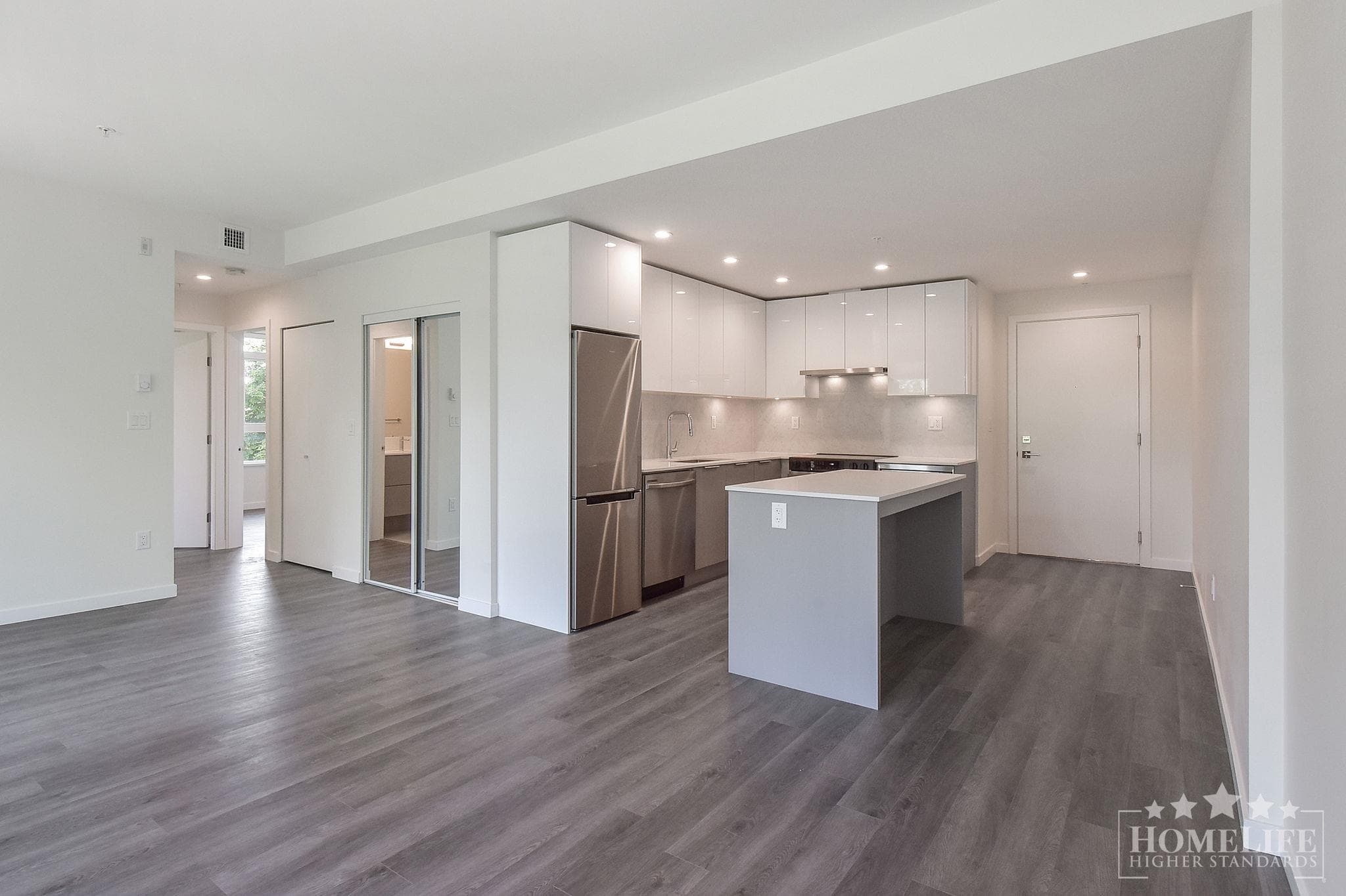 403 - 14257 103a Avenue, Surrey, V3T 0W7 — photo 4