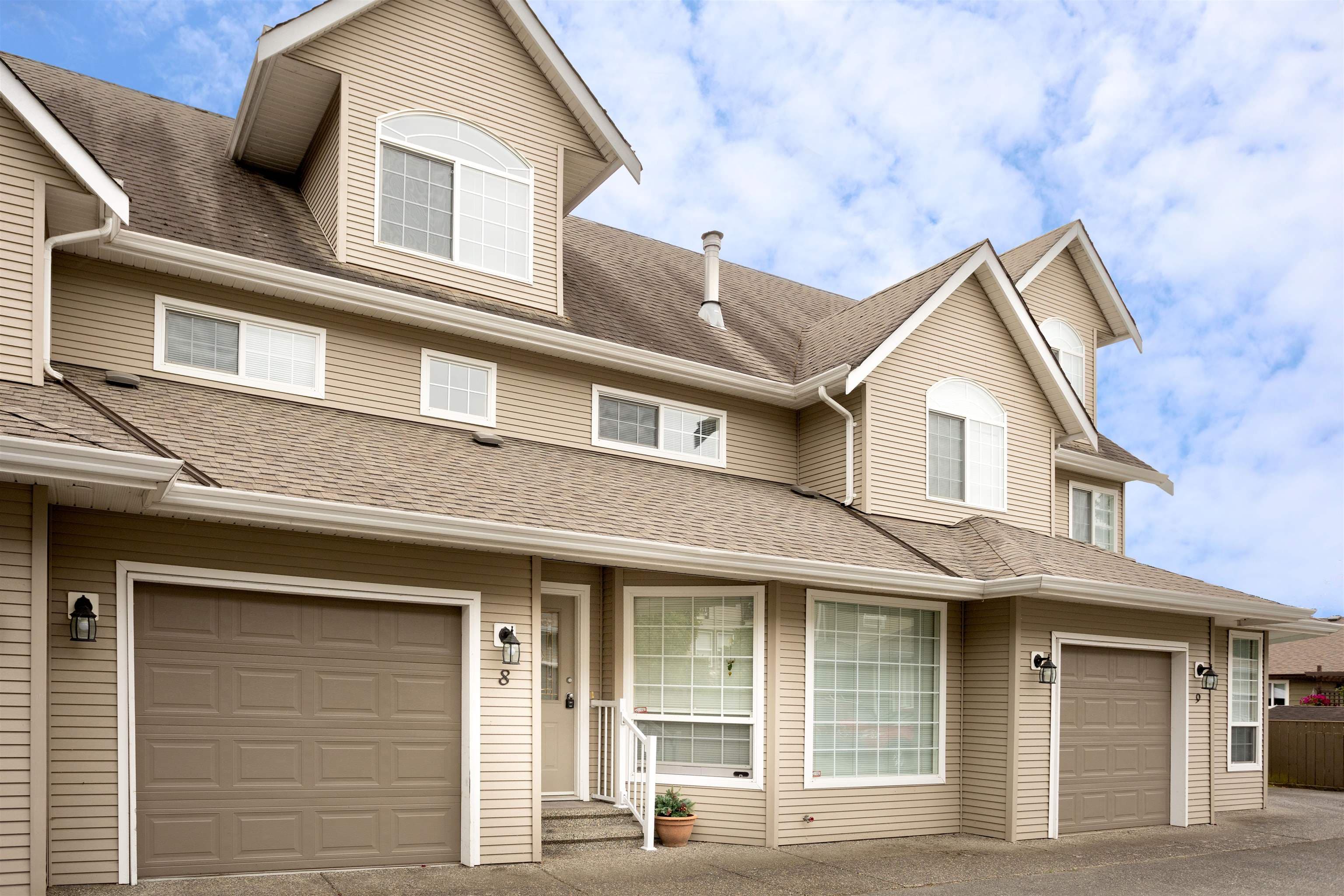 8 - 9472 Woodbine Street, Chilliwack