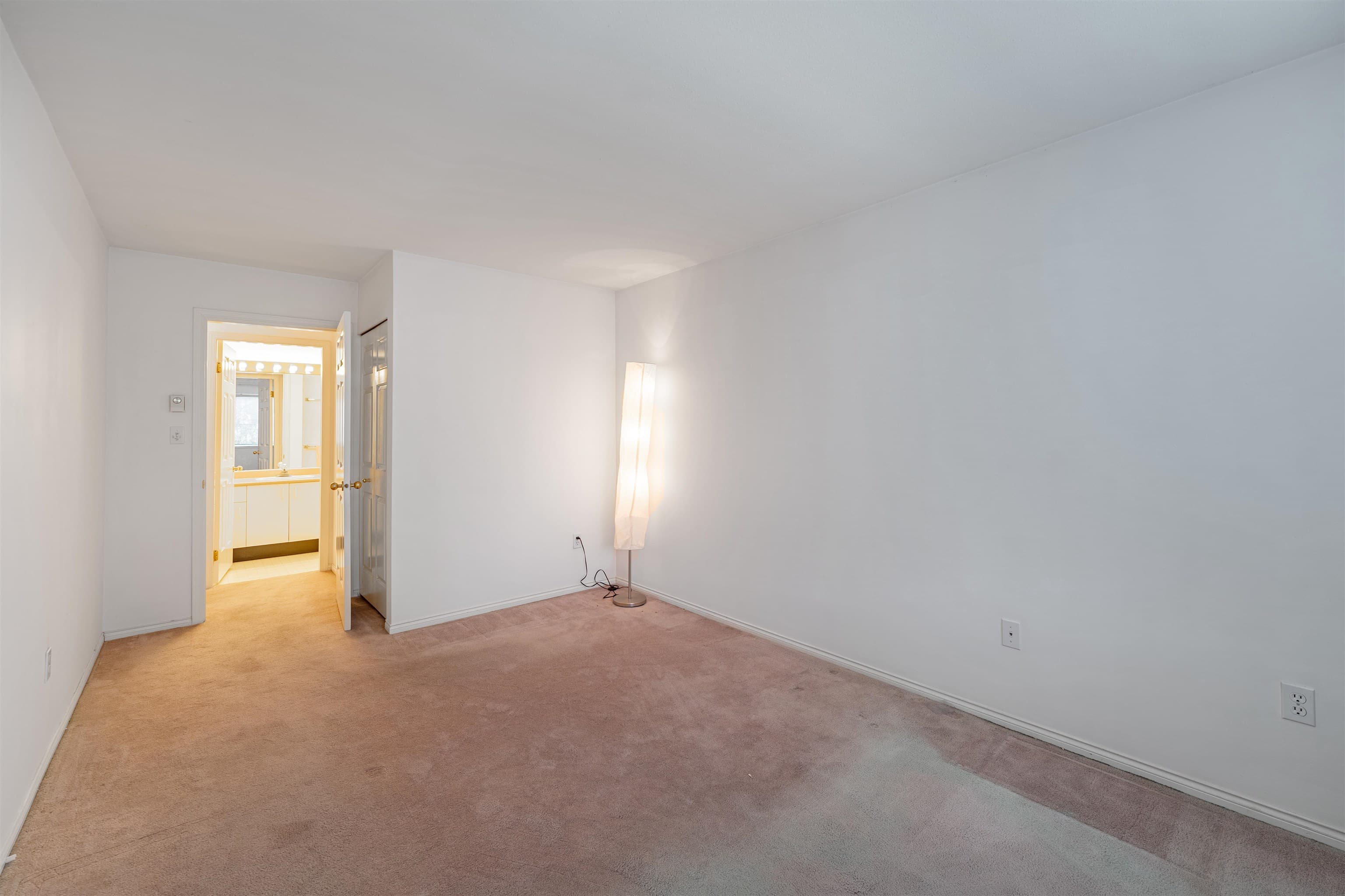 305 - 5488 Arcadia Road, Richmond, V6X 2G9 — photo 5