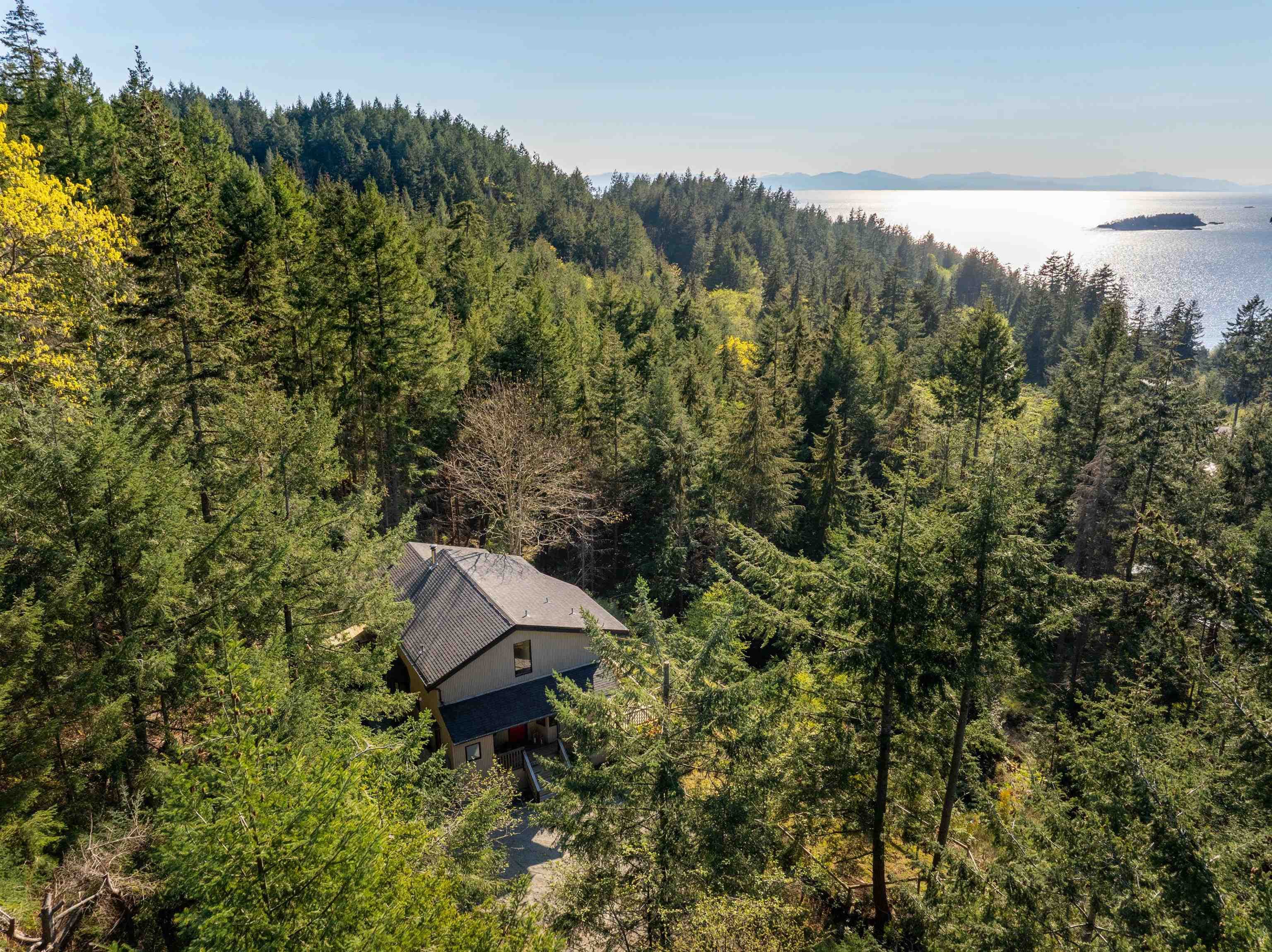 1557 Whitesails Drive, Bowen Island