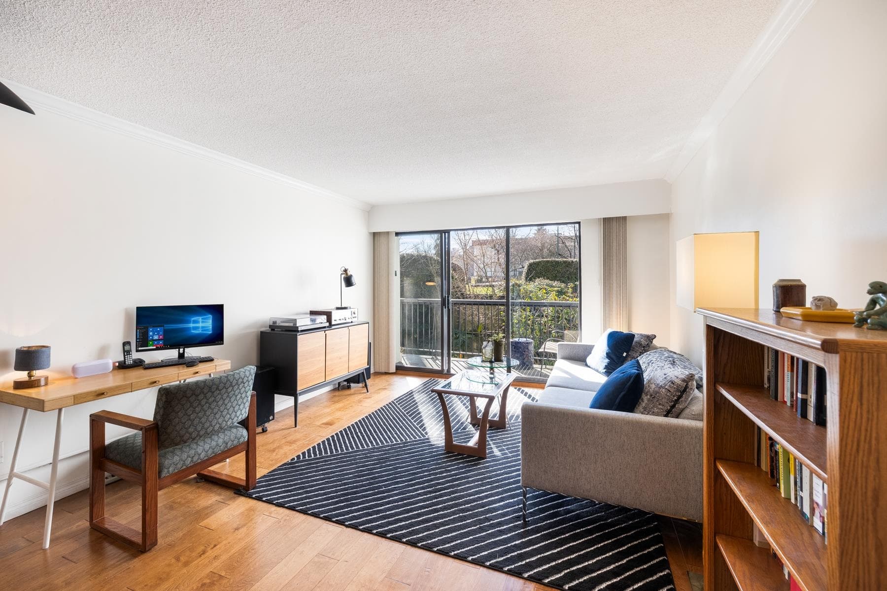 207 - 444 E 6th Avenue, Vancouver, V5T 1K6 — photo 2