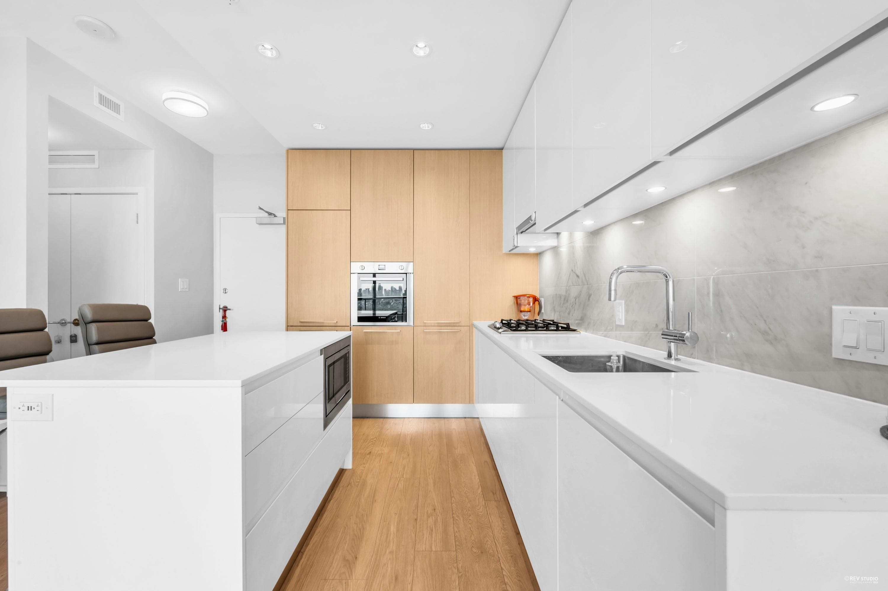 4704 - 1955 Alpha Way, Vancouver, V5C 0K6 — photo 4