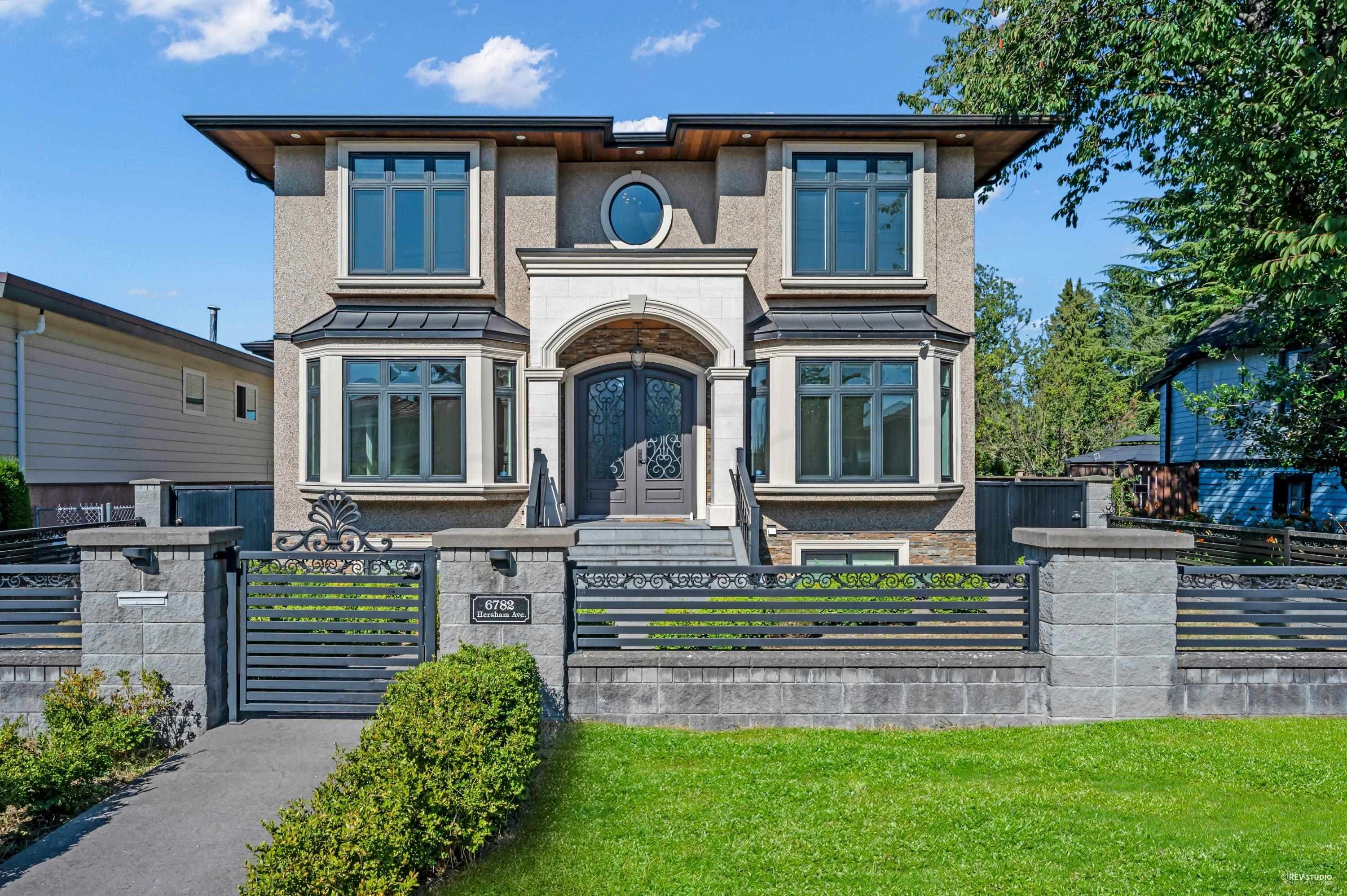 6782 Hersham Avenue, Burnaby