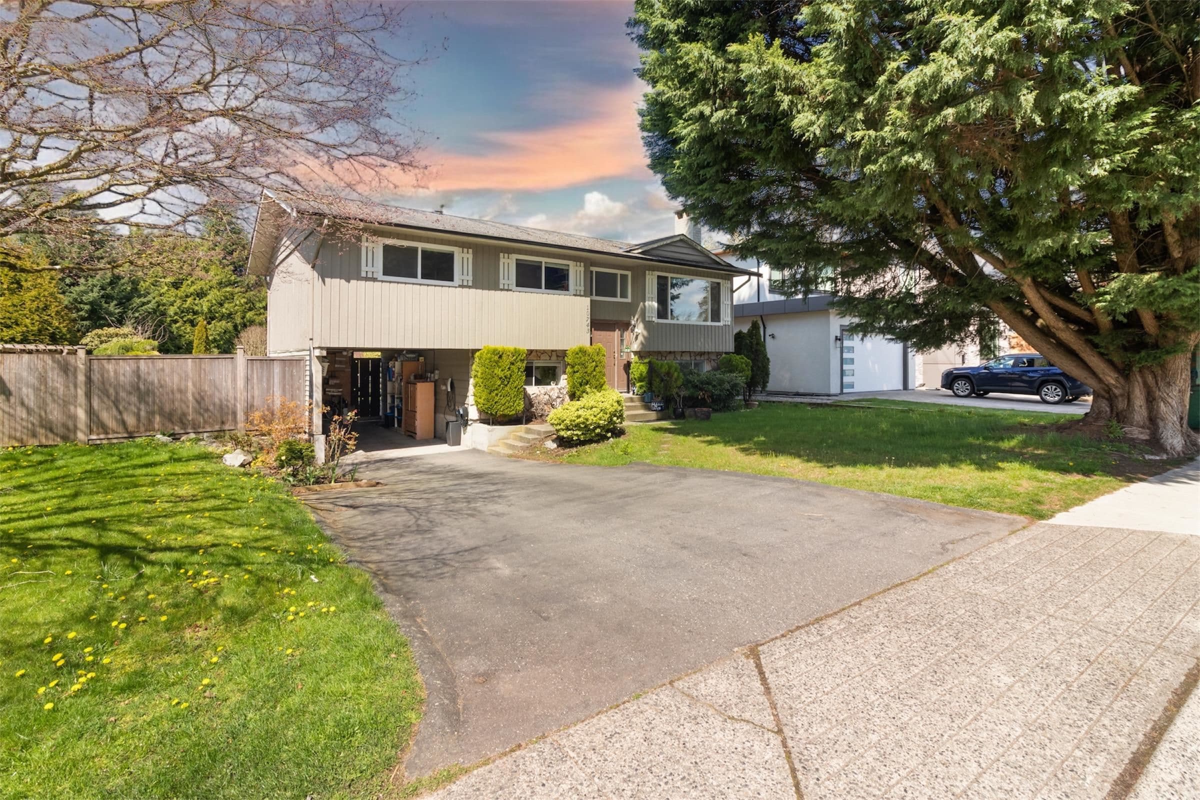 10743 Dunlop Road, Delta