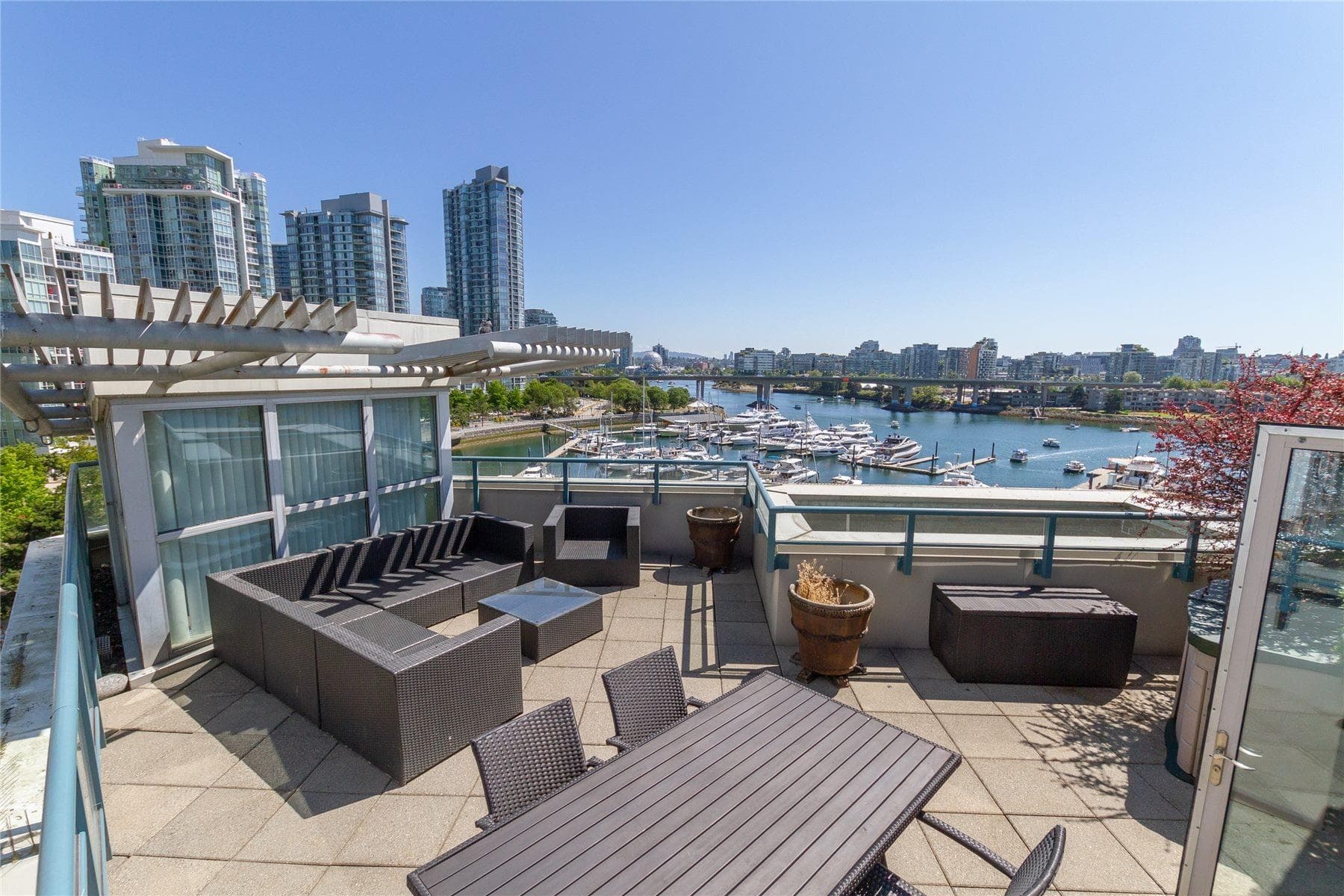 610 - 1228 Marinaside Crescent, Vancouver, V6Z 2W4 — photo 3