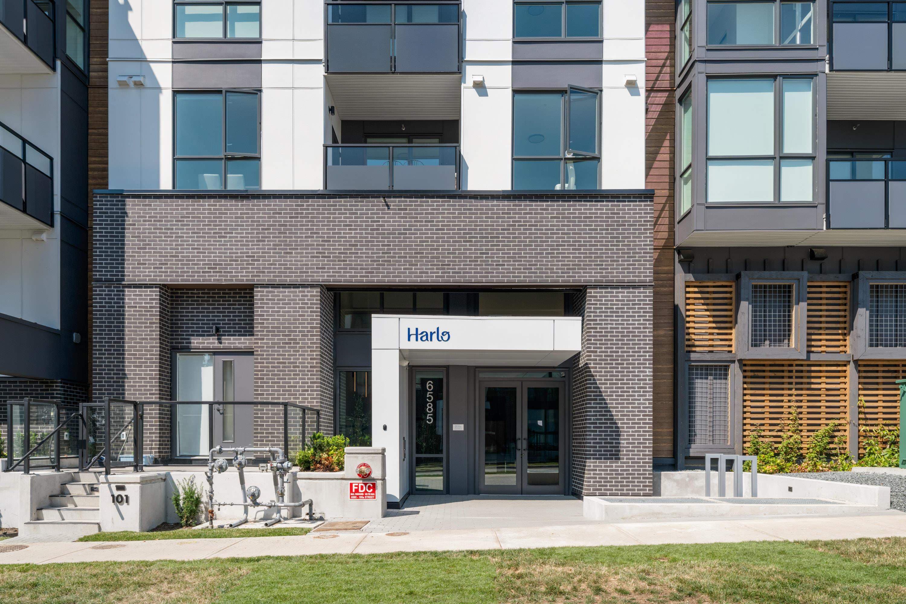 505 - 6575 195a Street, Surrey, V4N 6N5 — photo 2