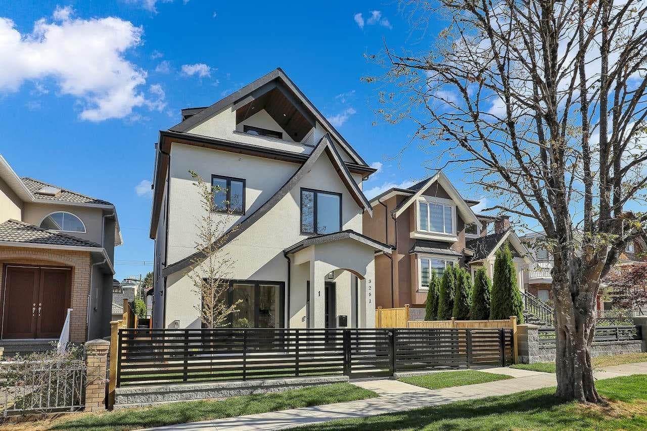 1 - 3251 E 44 Avenue, Vancouver