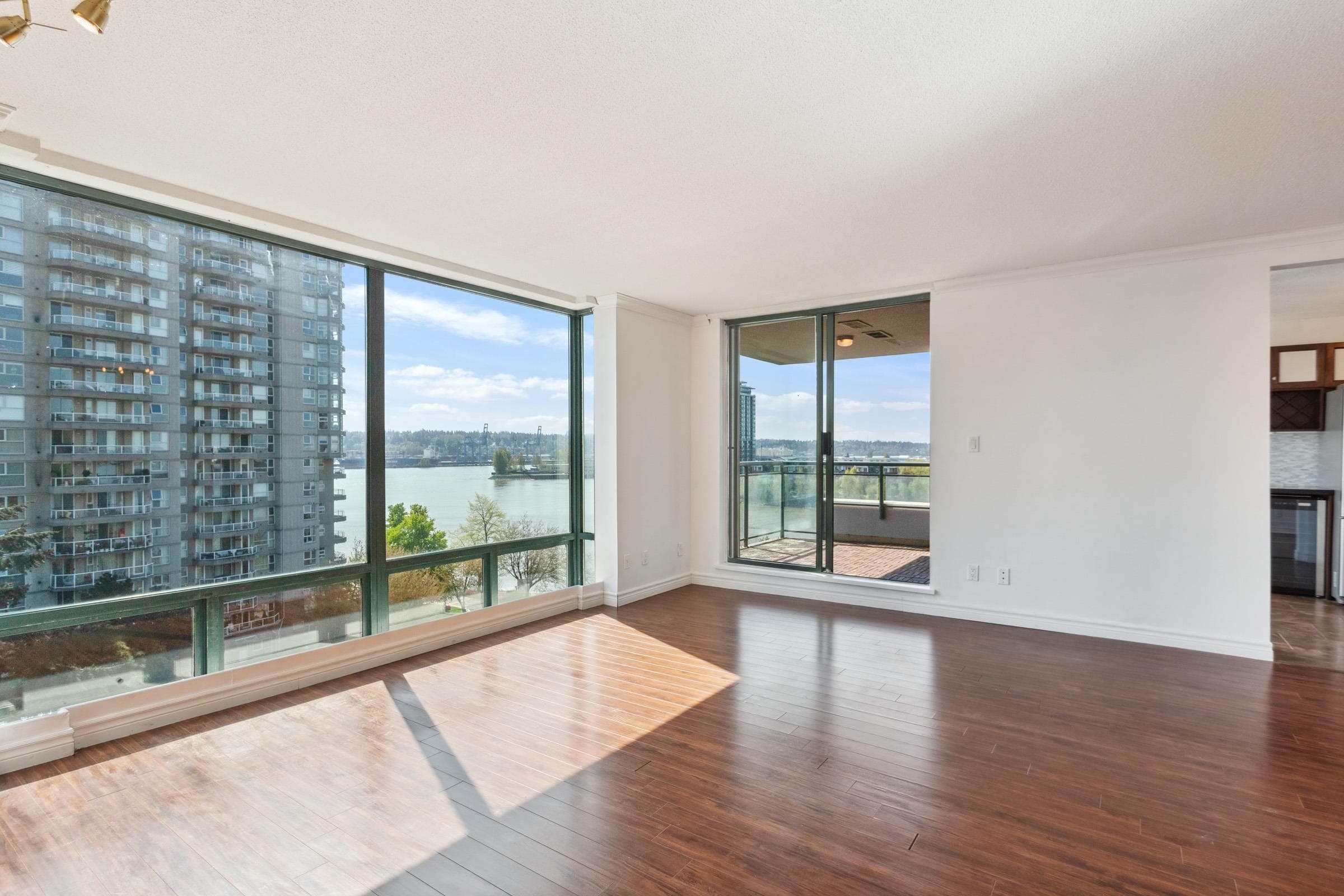 801 - 8 Laguna Court, New Westminster, V3M 6M6 — photo 3