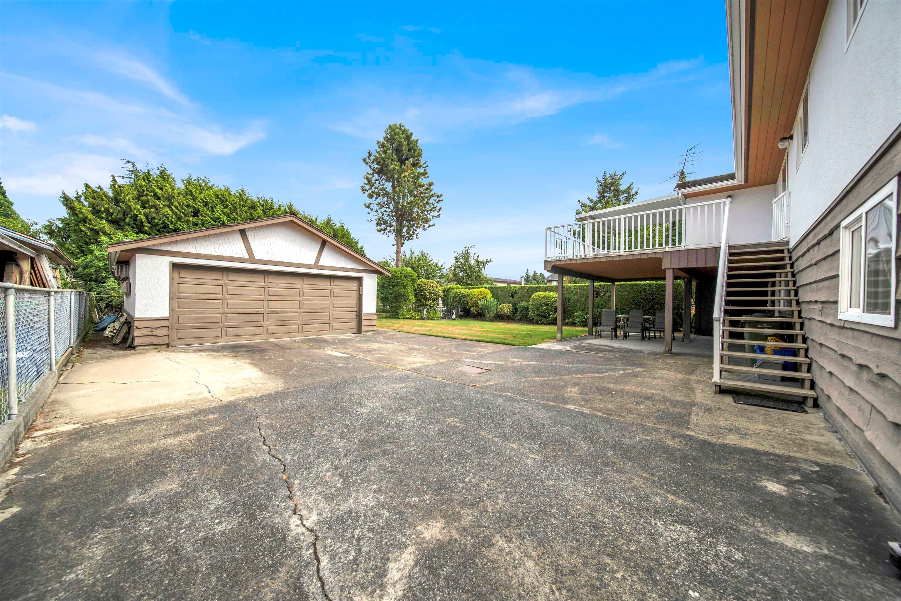 3760 Bargen Drive, Richmond, V6X 2R8 — photo 2