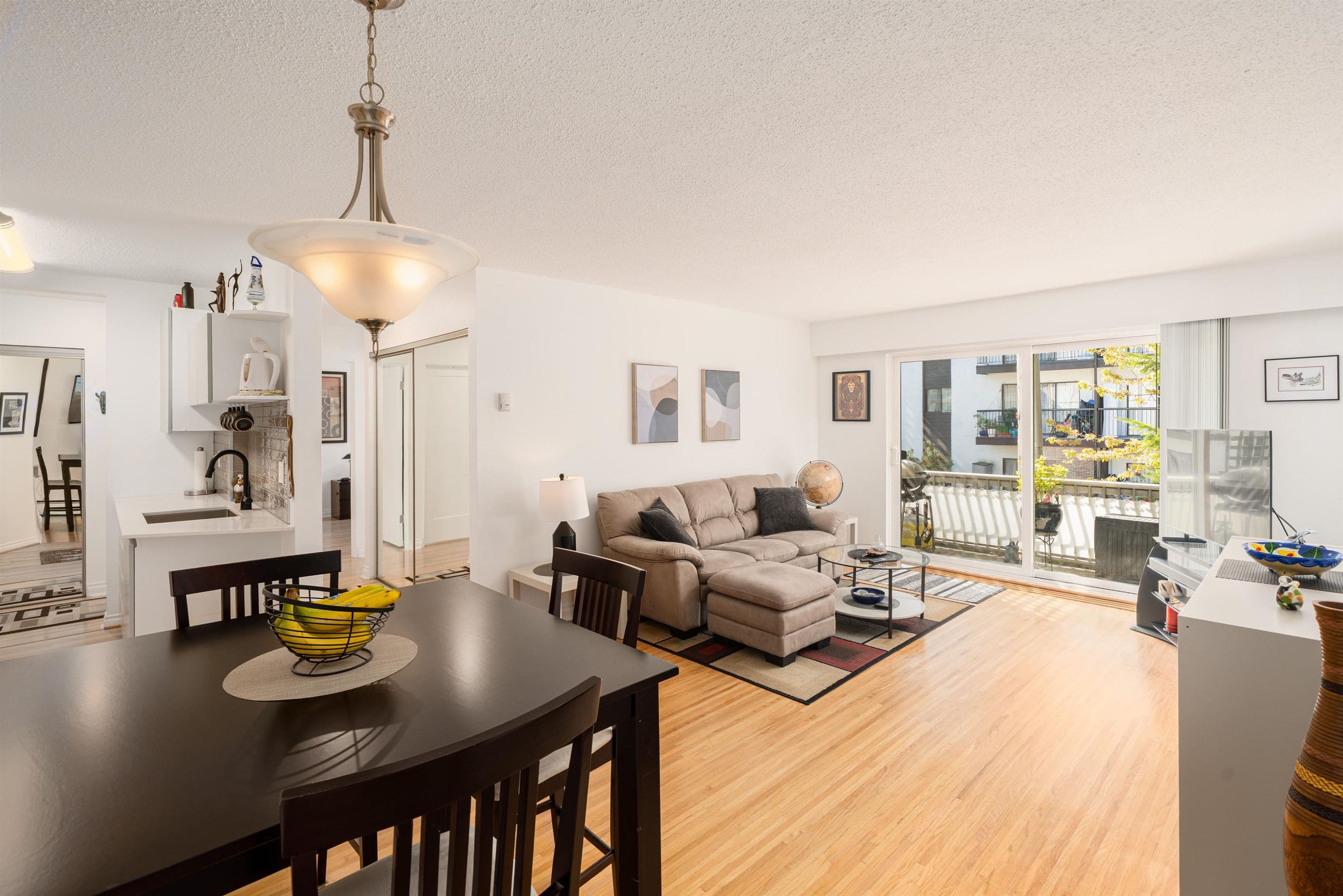 113 - 135 W 21st Street, North Vancouver