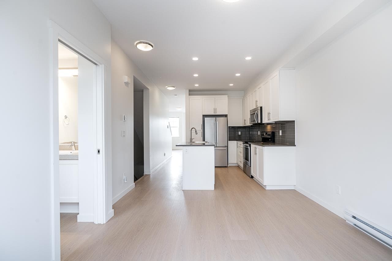 20 - 15788 104 Avenue, Surrey, V4N 6M6 — photo 4