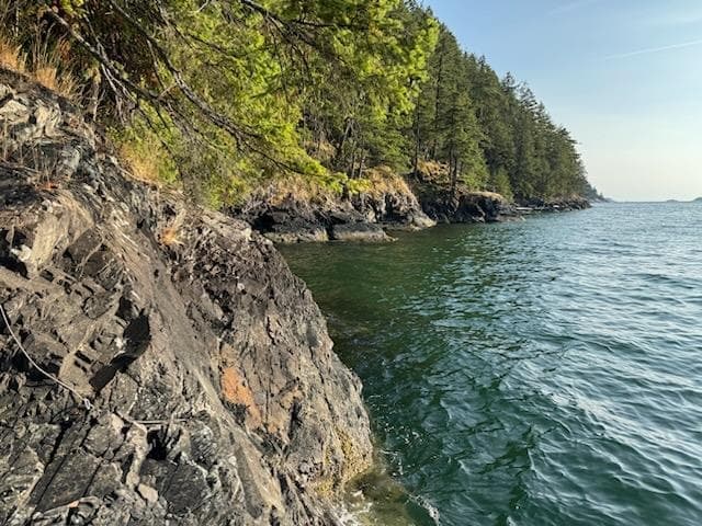 Dl2375, Bowen Island