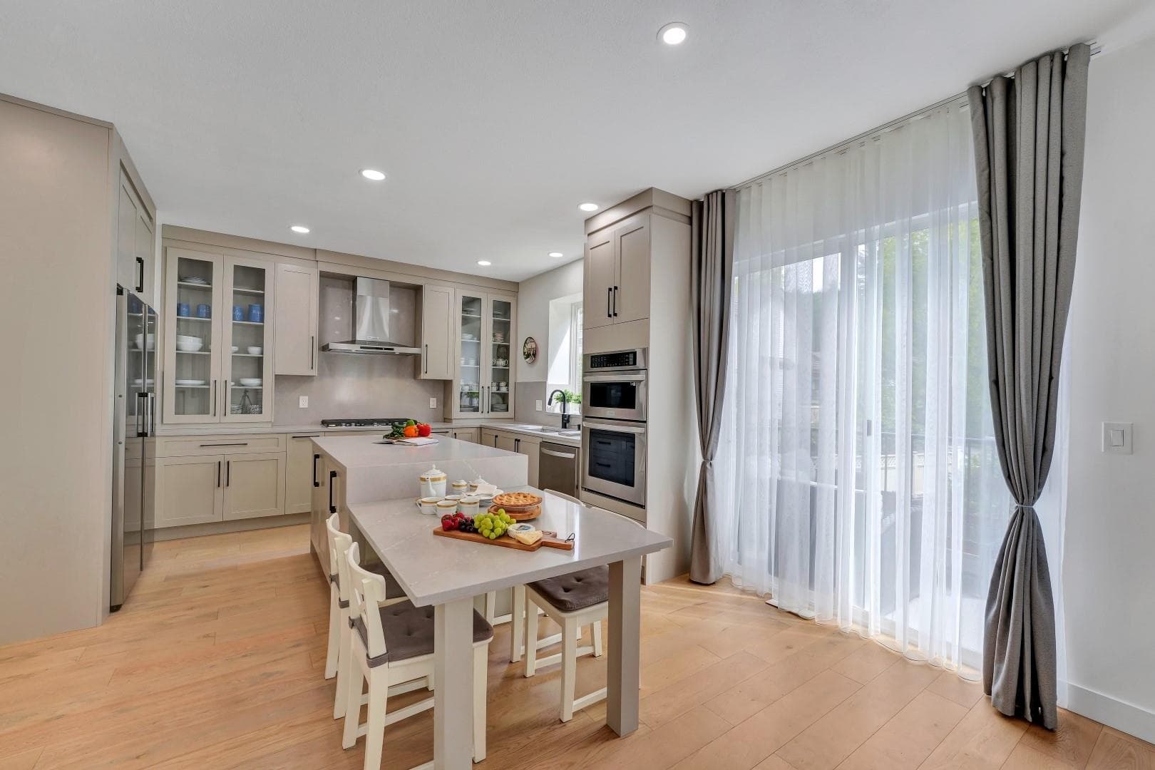 2501 Mica Place, Coquitlam, V3E 3K7 — photo 1
