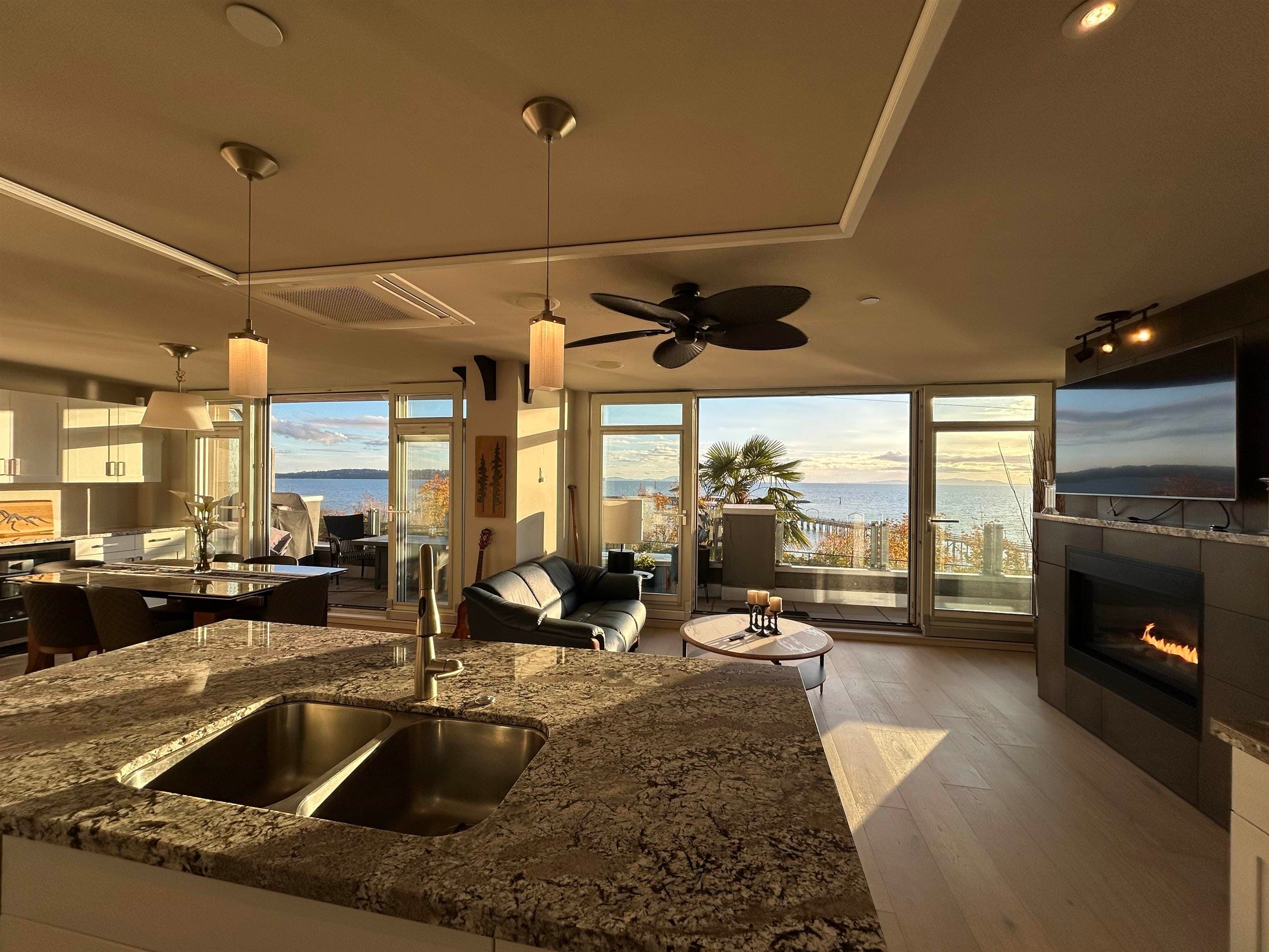 101 - 15097 Marine Drive, White Rock