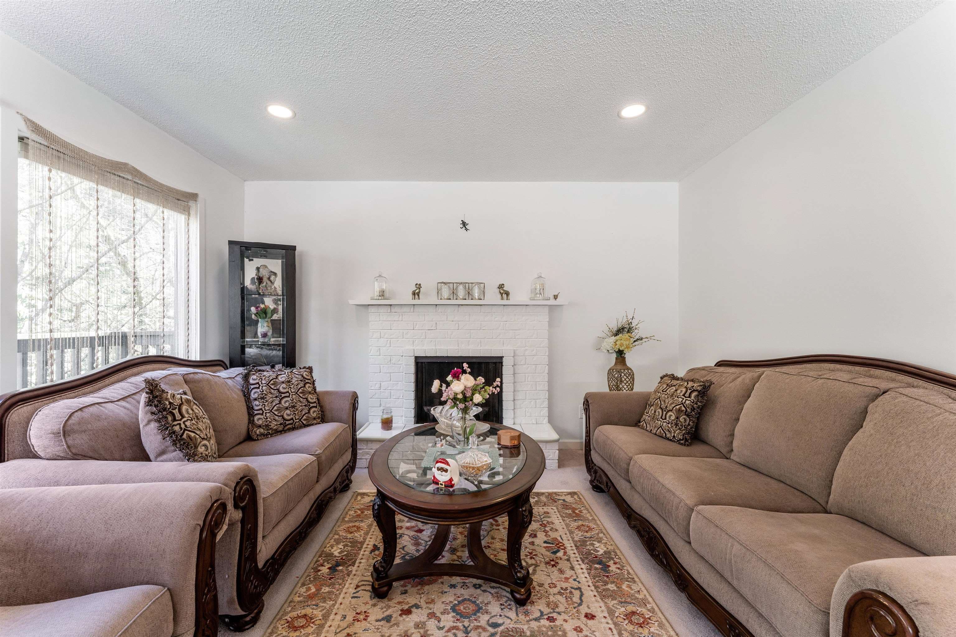 1949 Mahon Avenue, North Vancouver, V7M 2T4 — photo 3