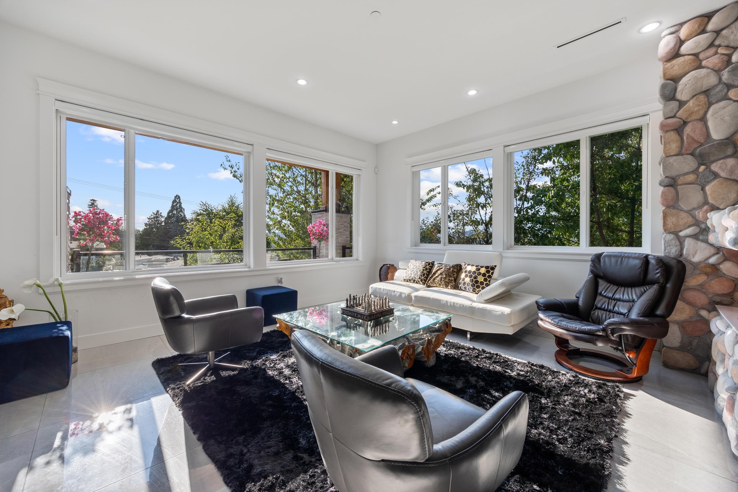 10088 121 Street, Surrey, V3V 4K5 — photo 5