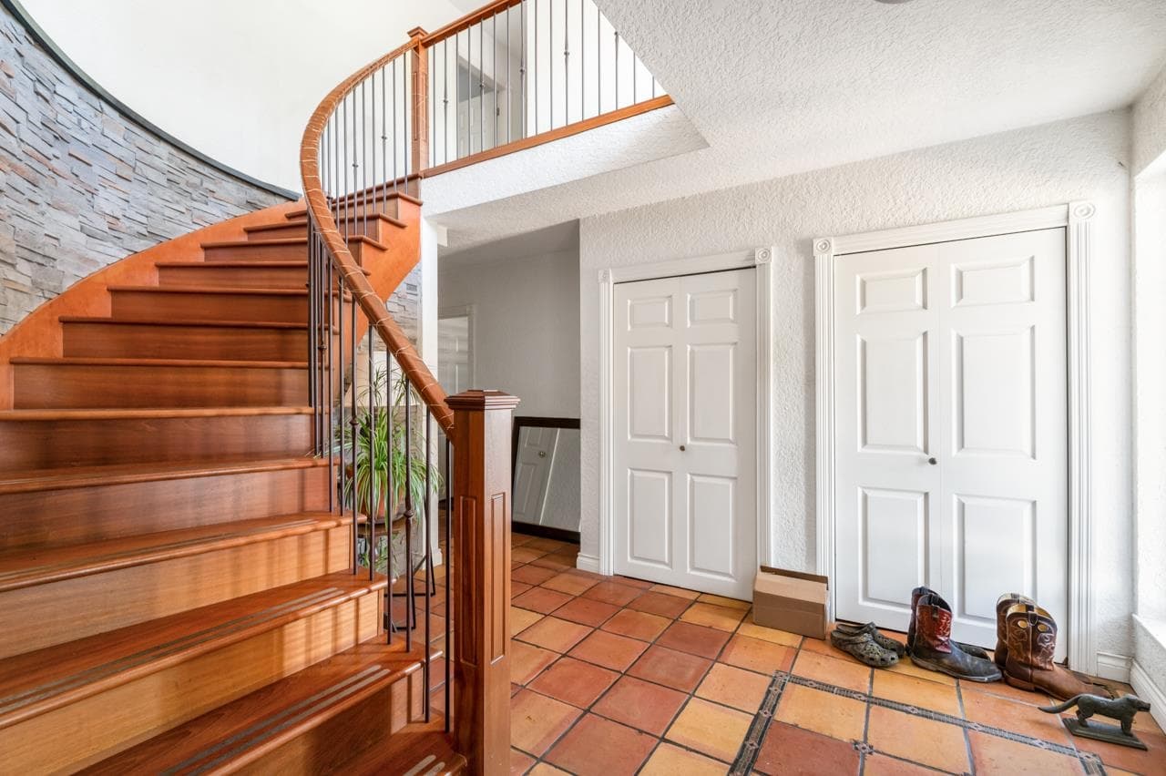 906 Pacific Drive, Delta, V4M 2K3 — photo 3