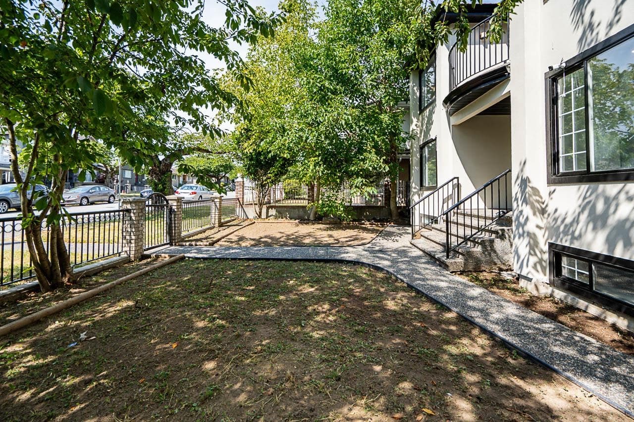 1594 Whitsell Avenue, Burnaby, V5C 5E6 — photo 3
