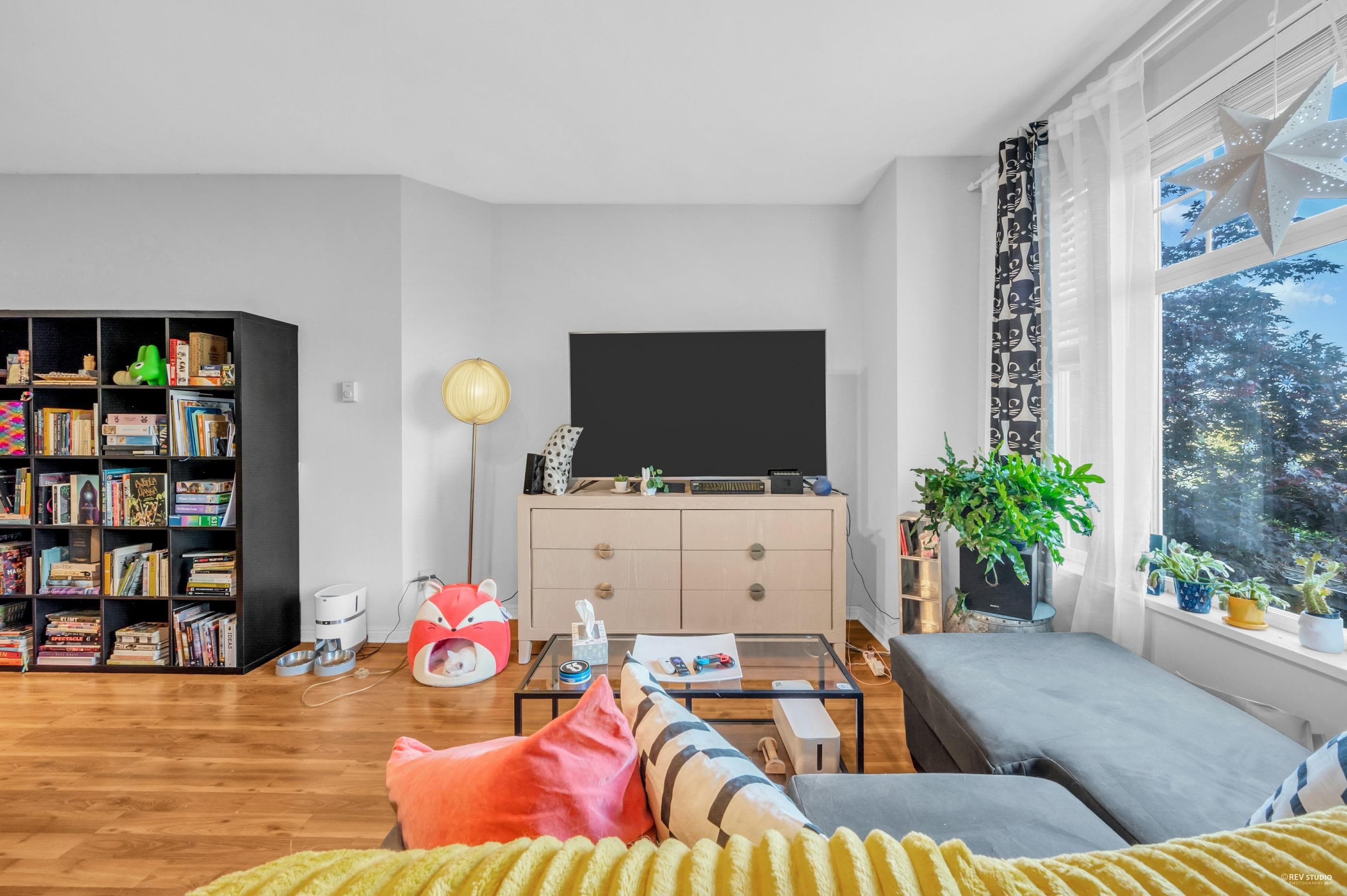 213 - 83 Star Crescent, New Westminster, V3M 6X8 — photo 3