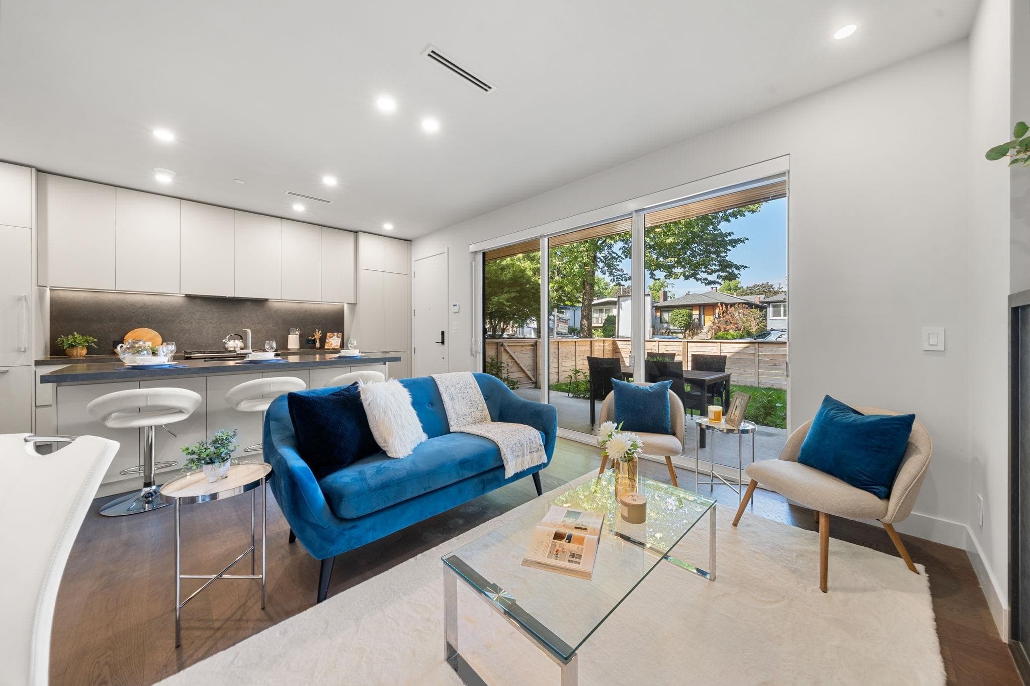 1 - 638 E 46th Avenue, Vancouver, V5W 2A3 — photo 5
