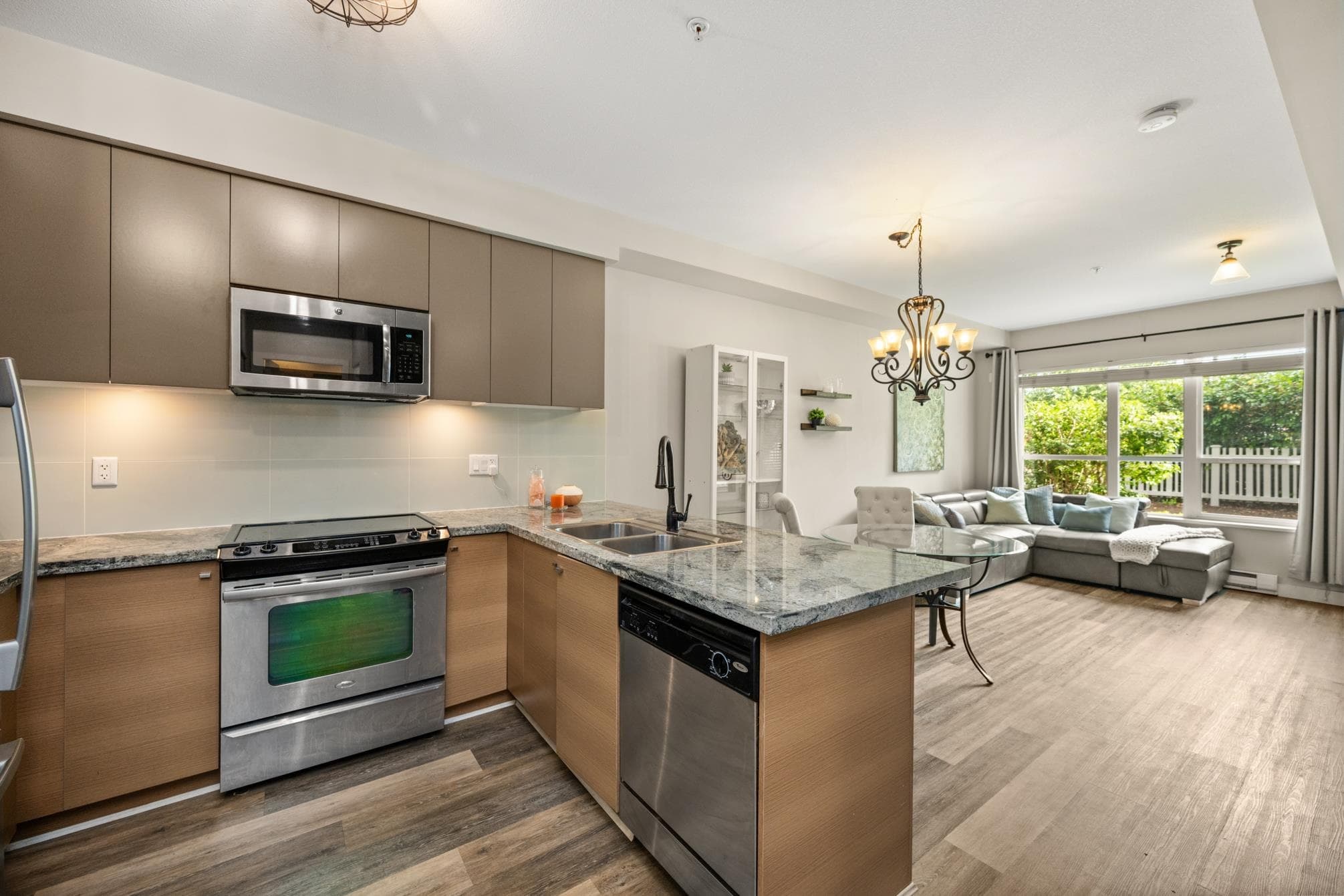 104 - 6440 194 Street, Surrey