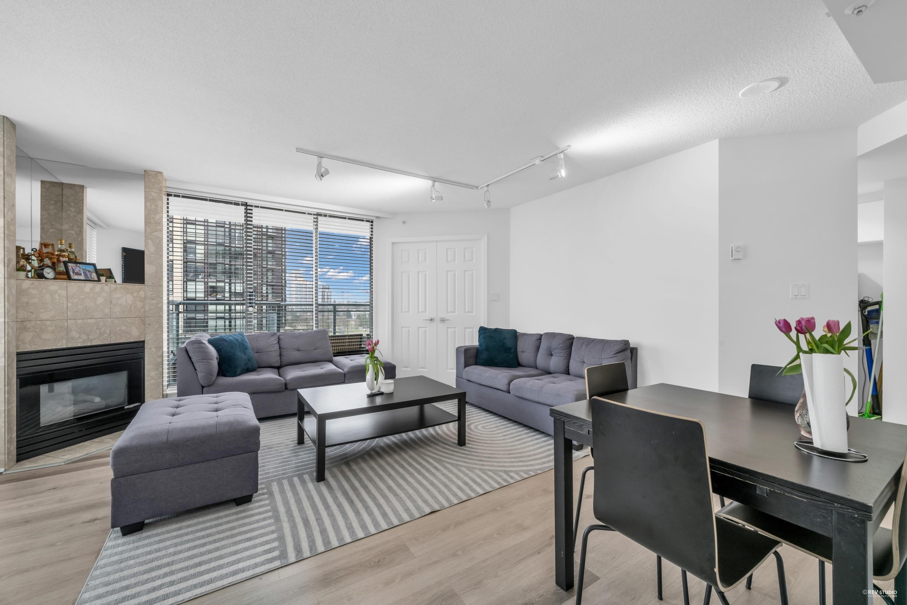 1601 - 13383 108 Avenue, Surrey, V3T 5T6 — photo 3