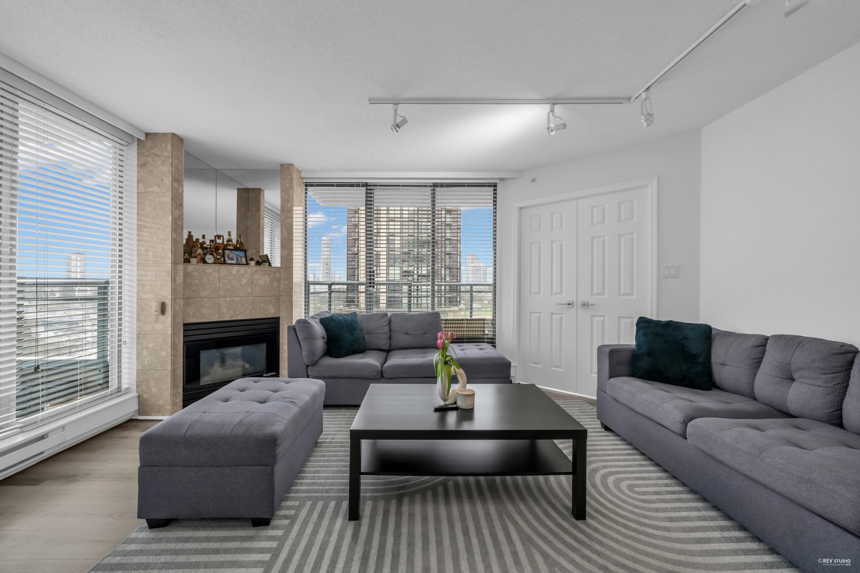 1601 - 13383 108 Avenue, Surrey, V3T 5T6 — photo 4