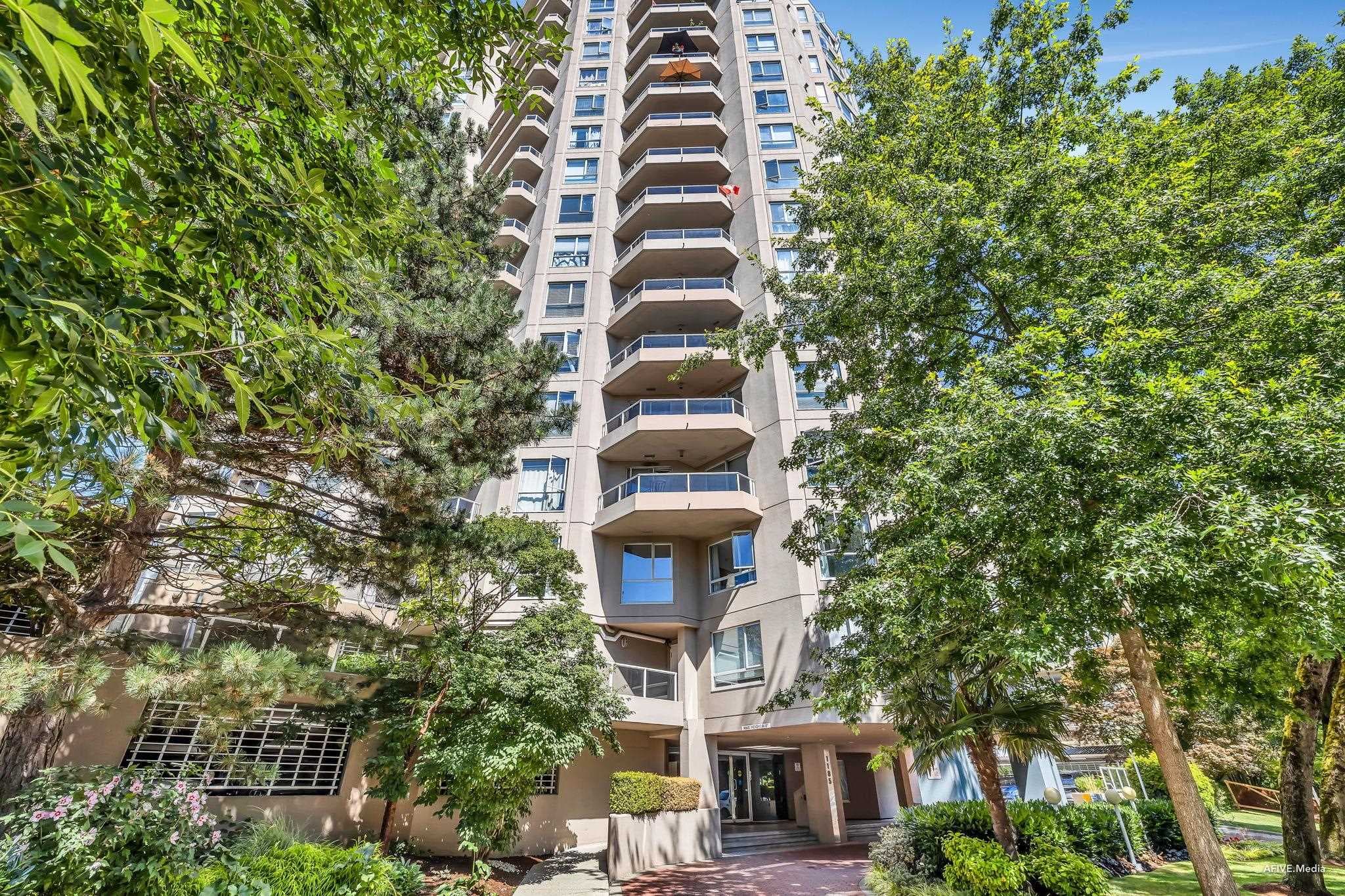 1605 - 1185 Quayside Drive, New Westminster, V3M 6T8 — photo 2